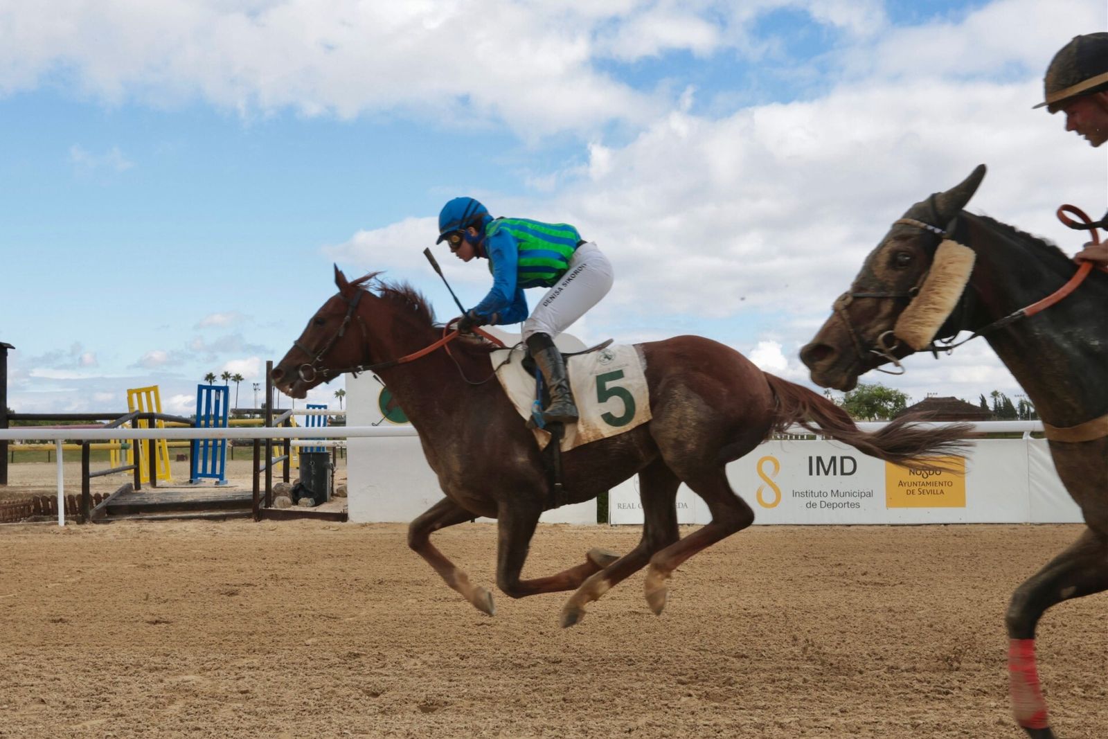 Paderno, en el momento de cruzar la línea de llegada.