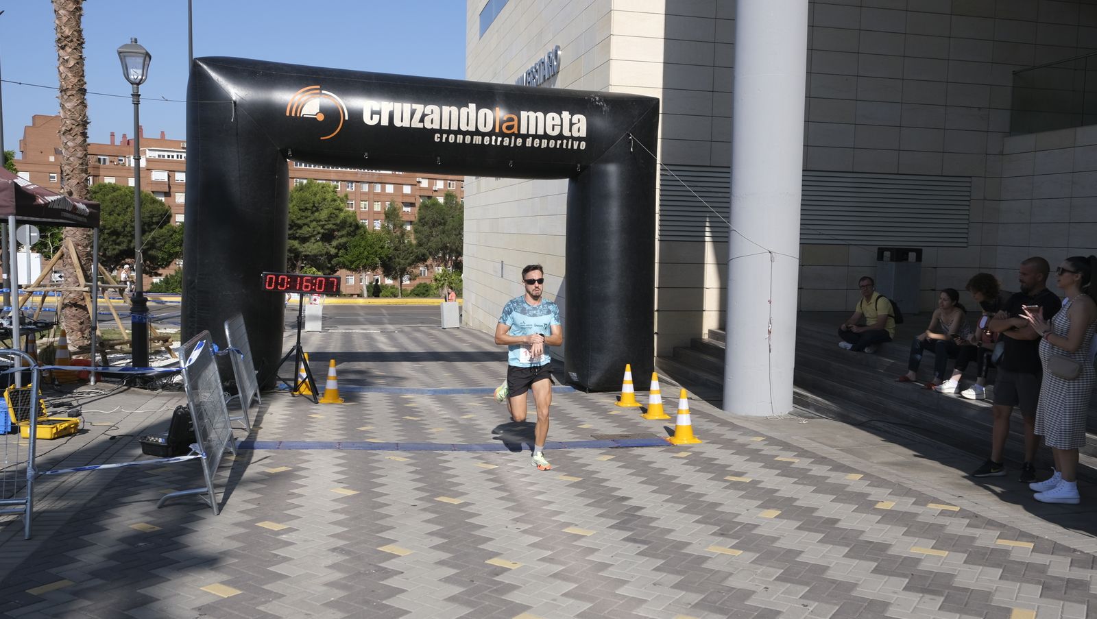 Imágenes de la II Carrera Sin Humo, en Almería