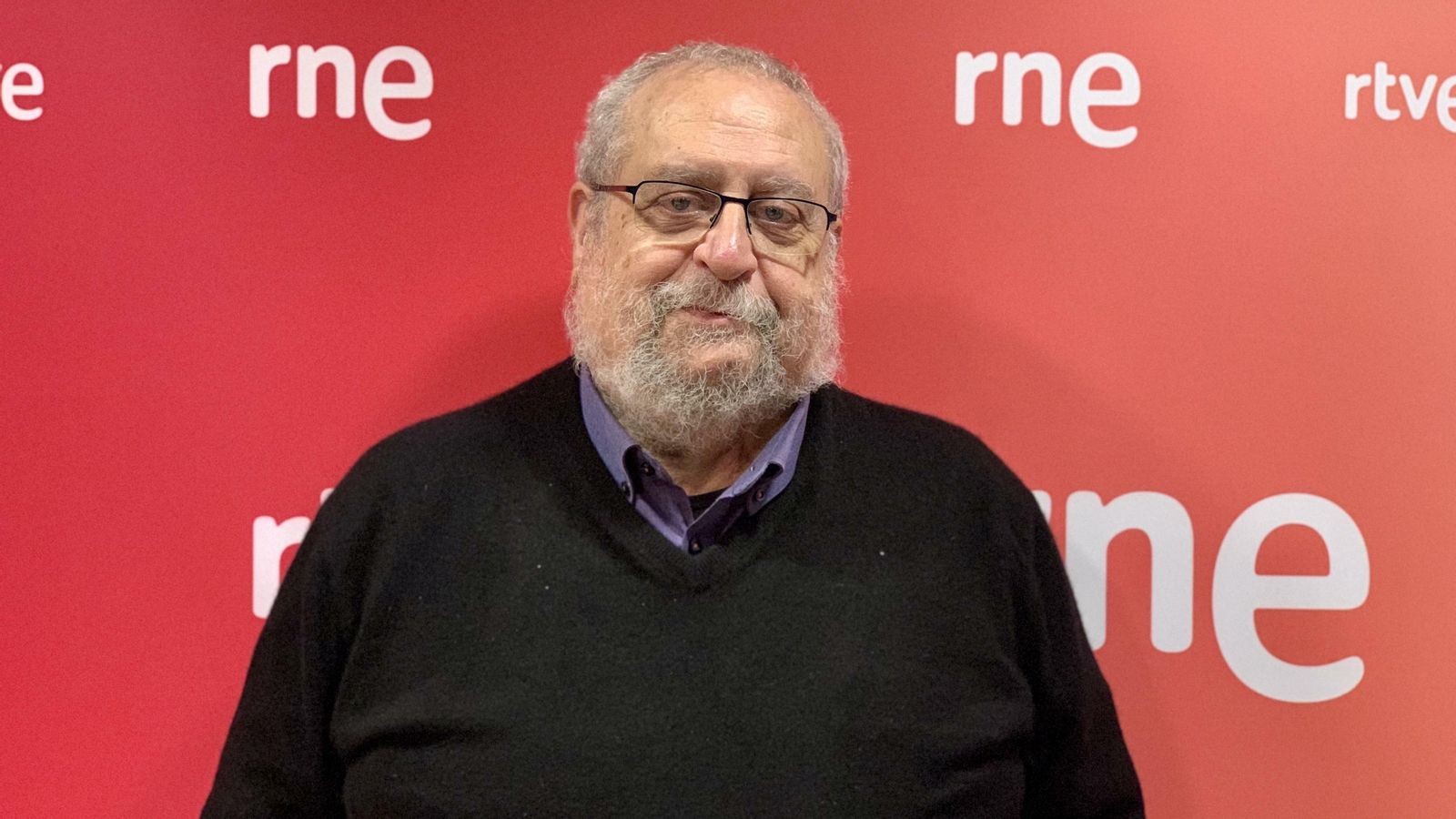 El actor y director de doblaje Camilo García.