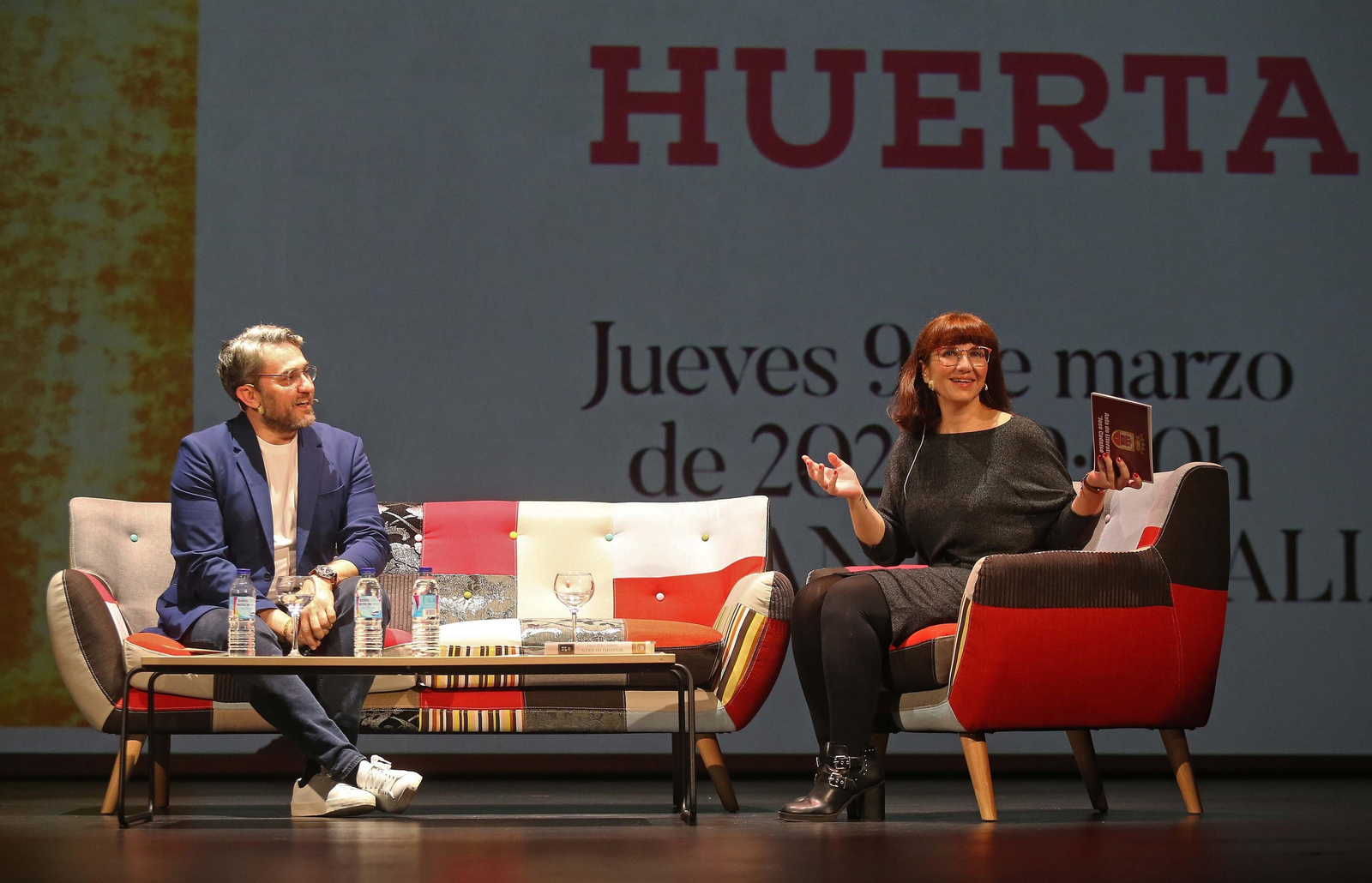 Fotos de Máximo Huertas  en los encuentros literarios del Aula de Literatura José Cadalso de San Roque.