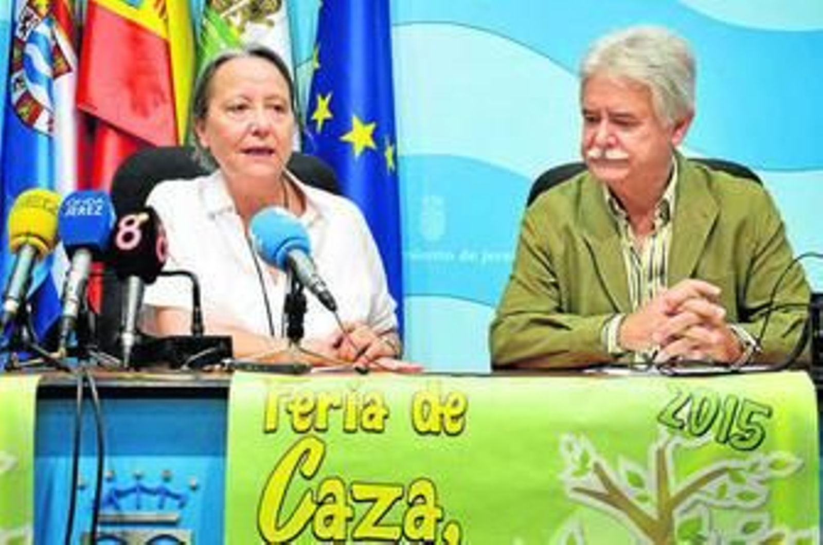 La delegada en funciones de Medio Ambiente, Felisa Rosado, ayer junto al director de Ifeca, Aurelio Sánchez. La delegada en funciones de Medio Ambiente, Felisa Rosado, ayer junto al director de Ifeca, Aurelio Sánchez.