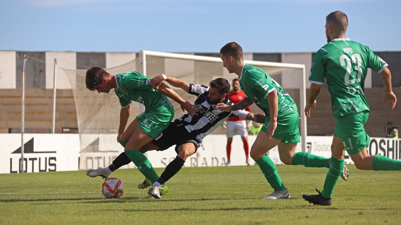 Antoñito, en el Balona-Cornellà del pasado curso.