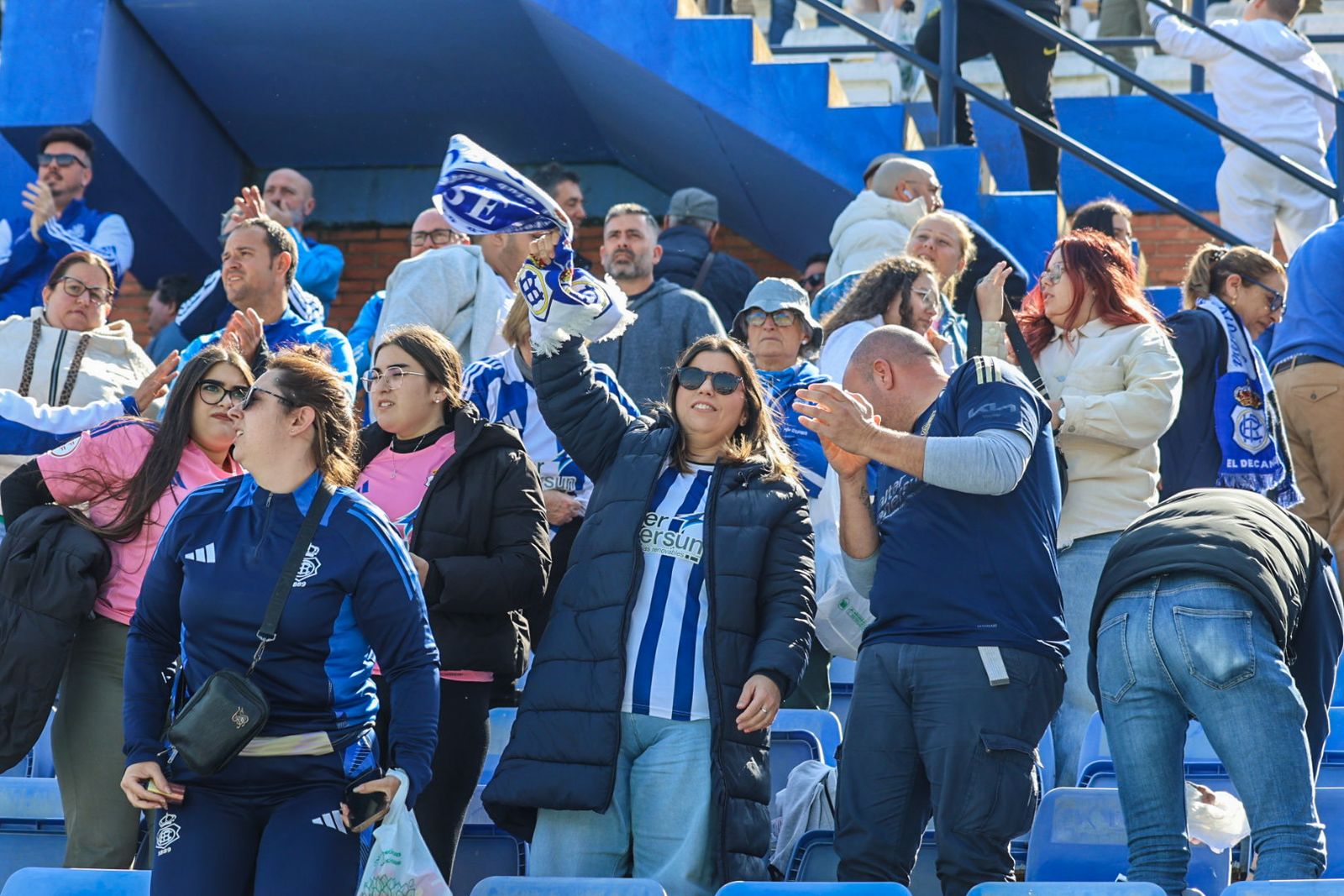 Búscate en las gradas del Nuevo Colombino durante el Recre-Deportiva Minera