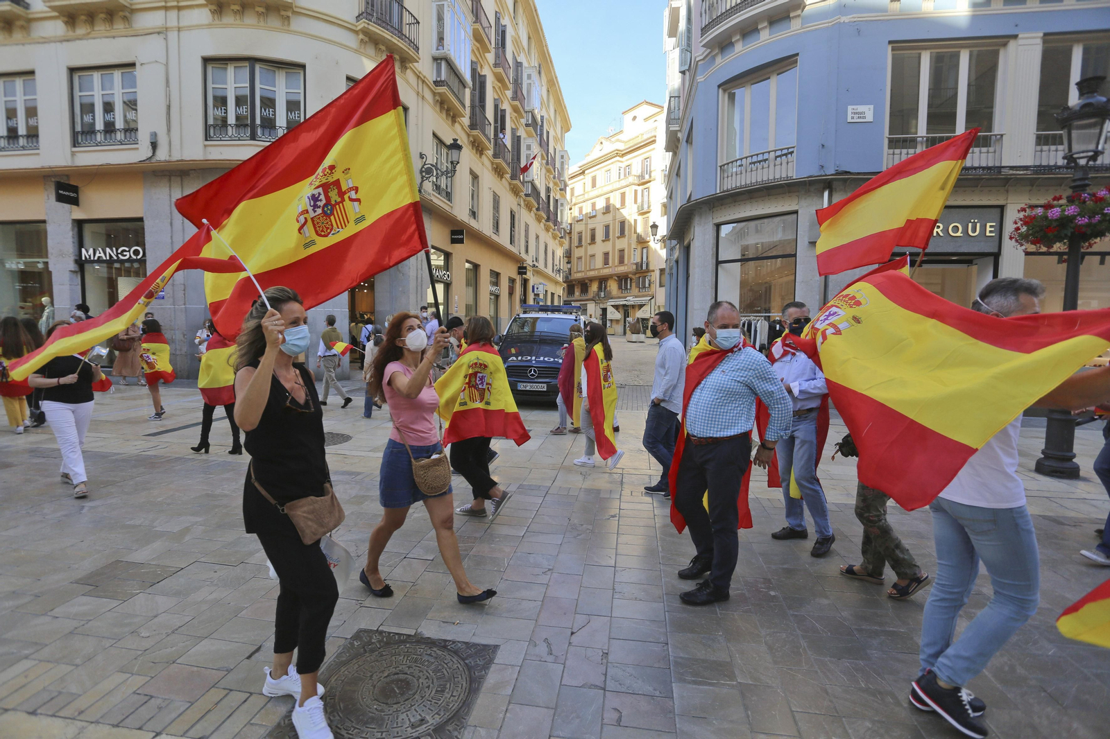 Las fotos de la cacerolada en Málaga contra el Gobierno por el coronavirus
