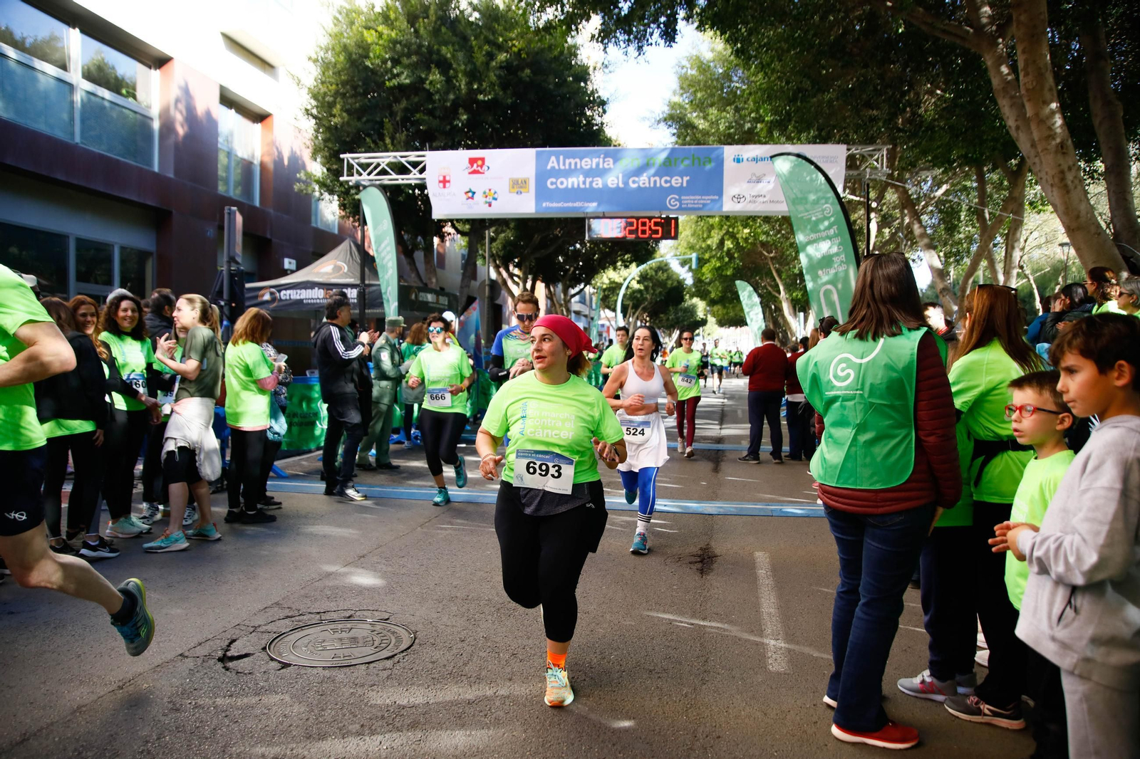 Imágenes de la Carrera contra el Cáncer de Almería