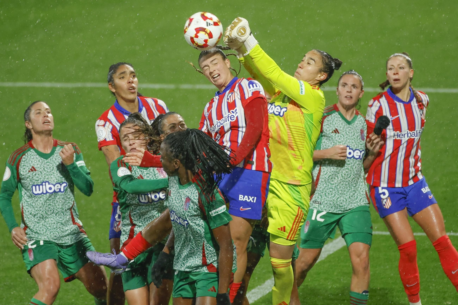 Las mejores imágenes de las semifinales entre Granada y Atlético de Madrid
