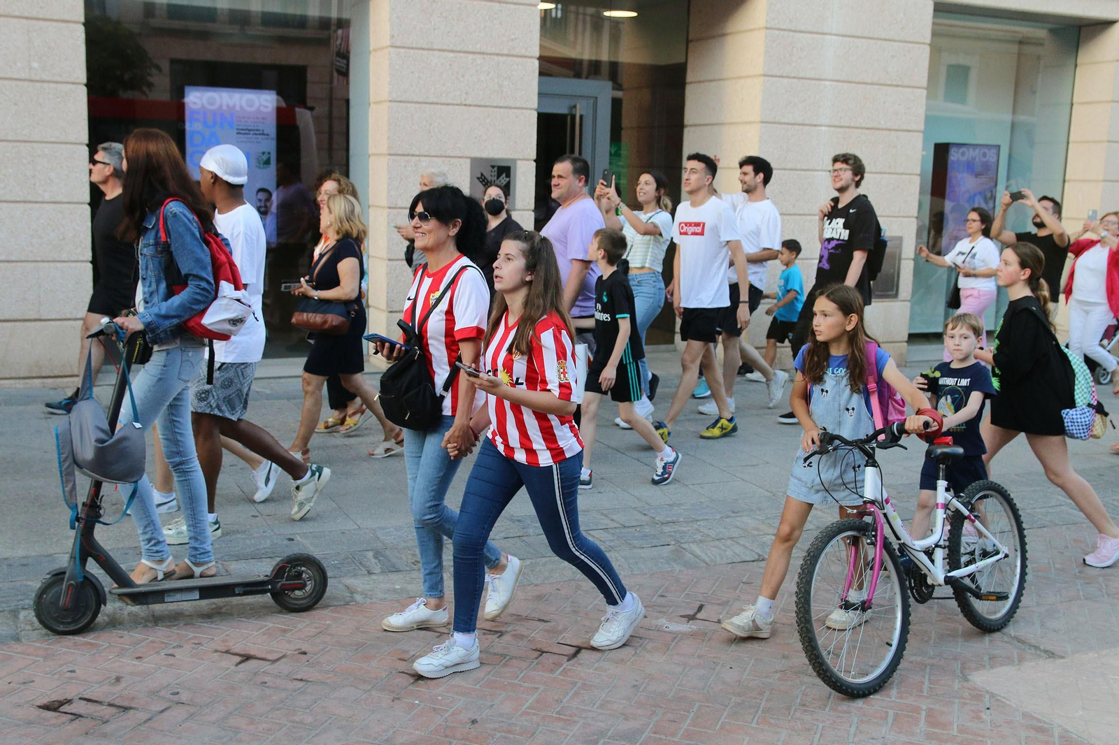 Las imágenes de la rúa de la UD Almería