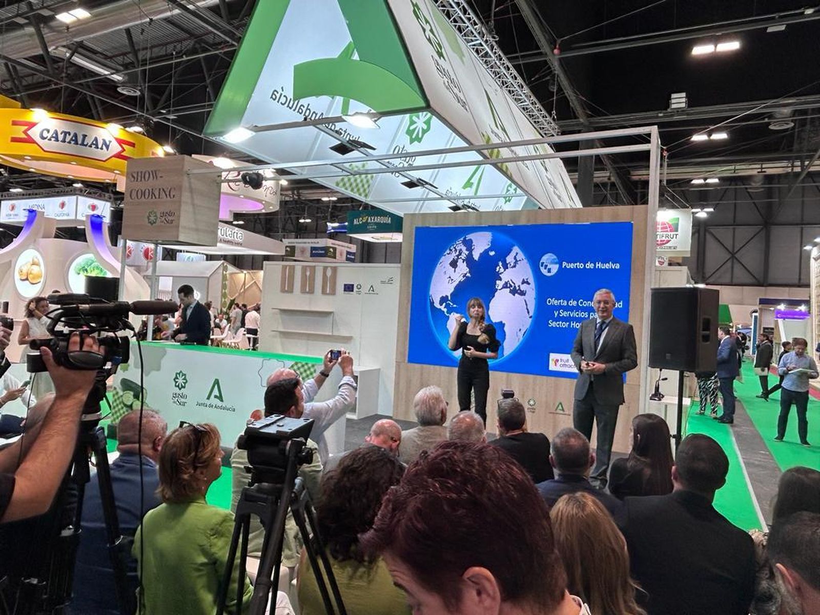 Éxito de Puerto de Huelva en su presentación.