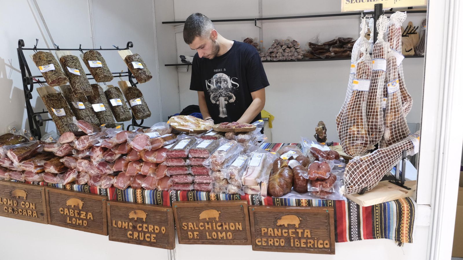 Más embutidos de calidad a la sombra de El Paseo.