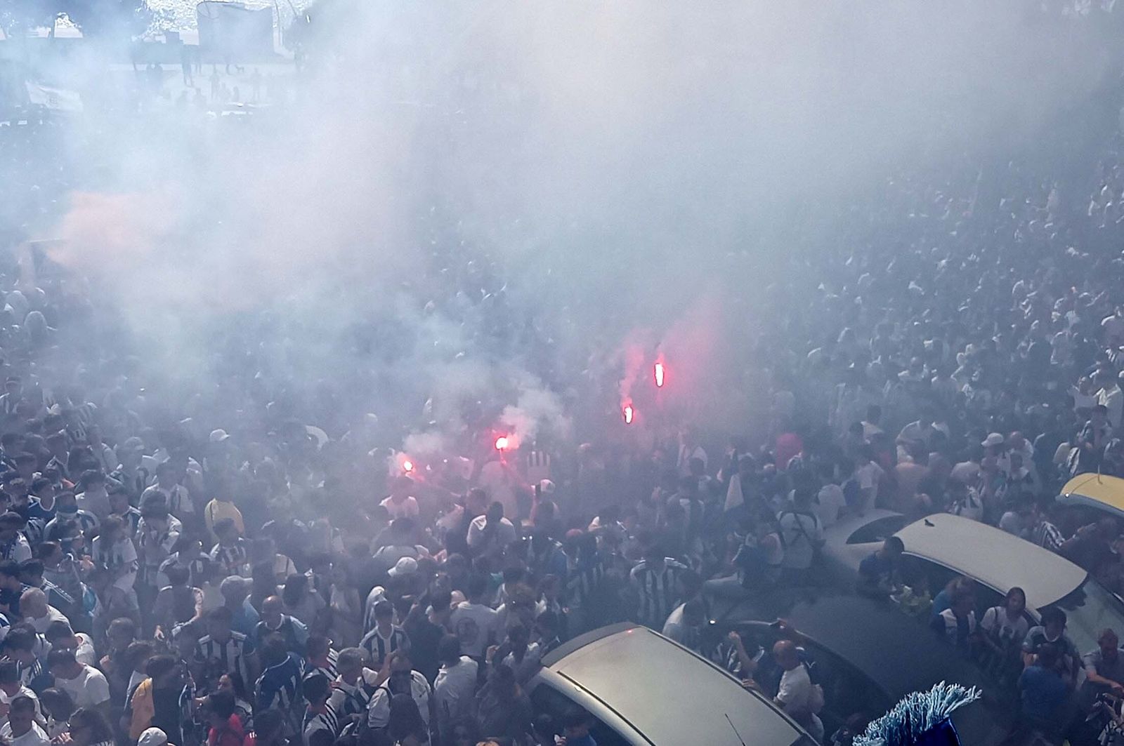 Imágenes del ascenso del Recreativo de Huelva contra el Cacereño