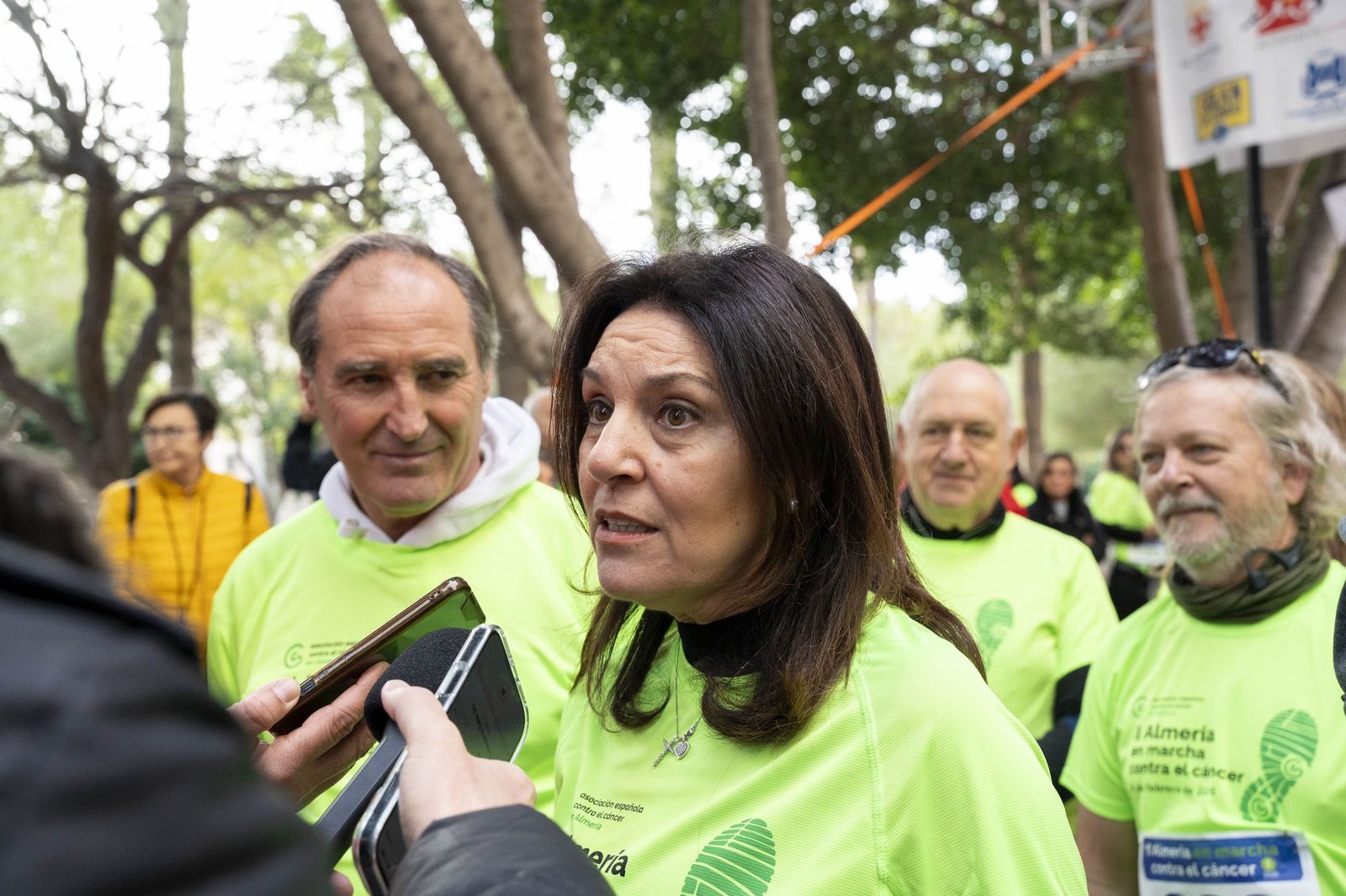 Almería corre unida contra el cáncer en una jornada solidaria