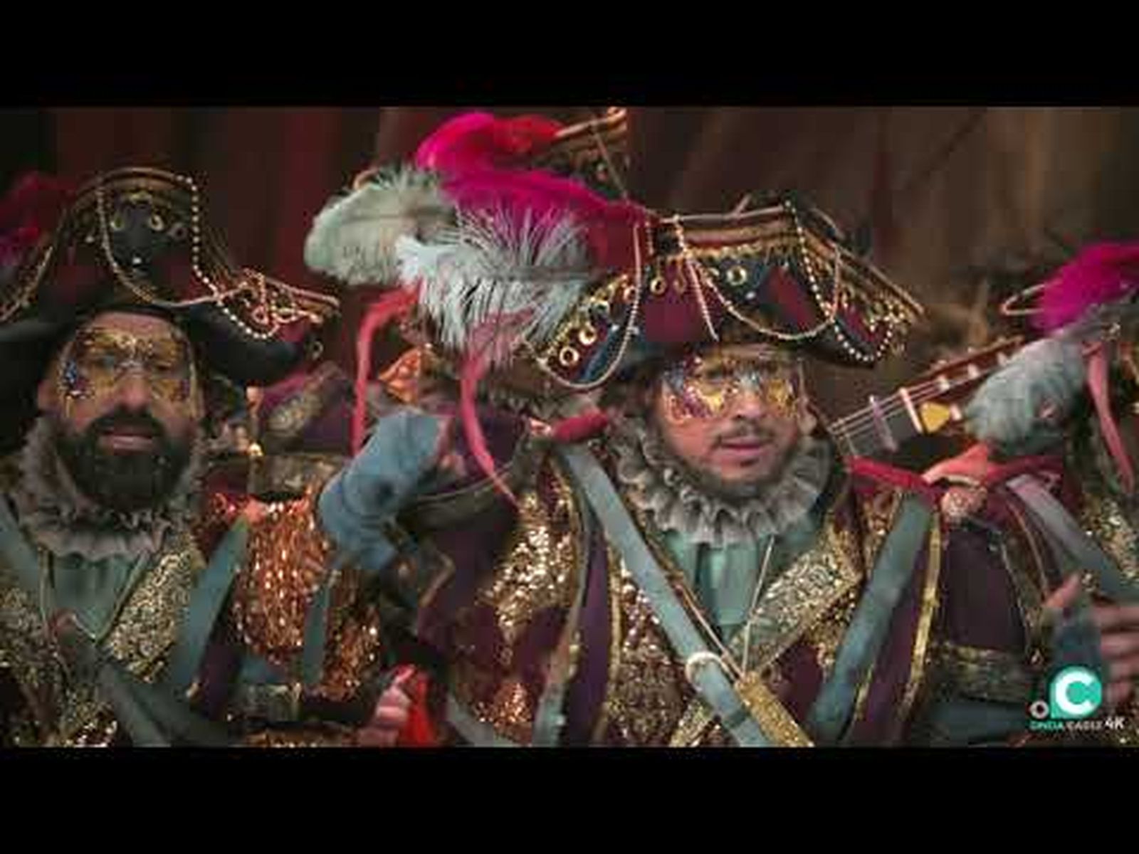 La comparsa 'El manicomio', en su pase de cuartos de final del COAC 2026