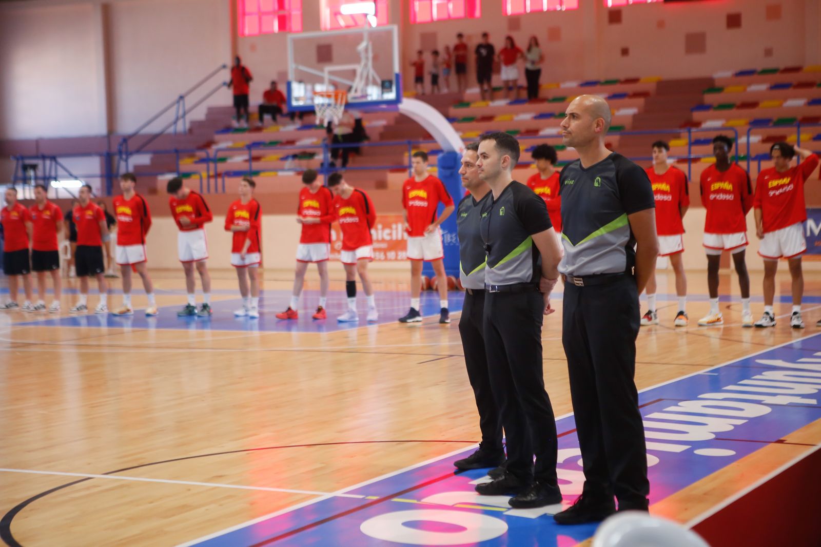 Las fotos de la primera jornada del torneo Internacional U20 de baloncesto de La Línea
