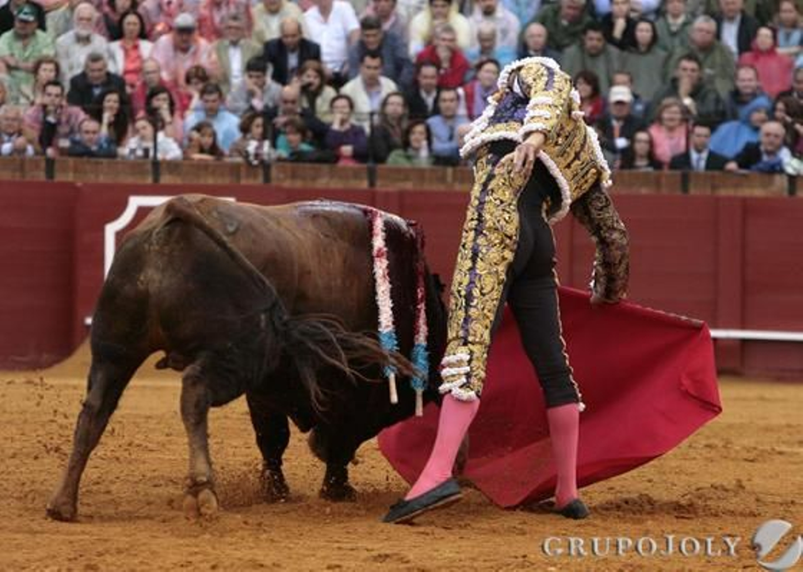Manzanares completa el cartel del Domingo de Resurrección, la primera corrida del abono de la temporada.

Foto: Juan Carlos Muñoz