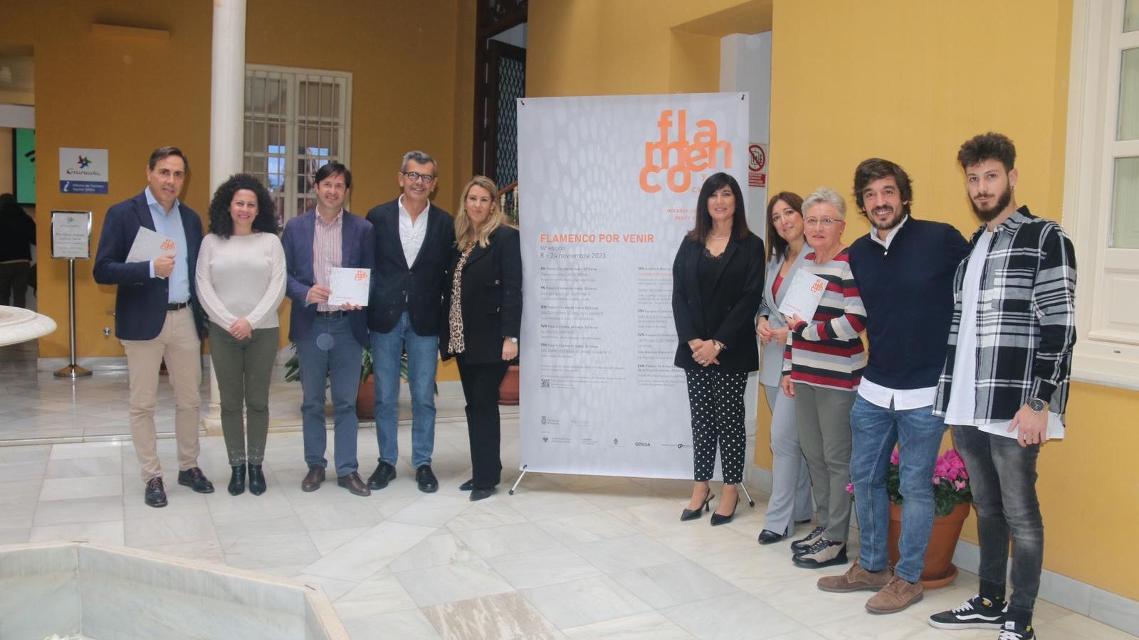 Foto de familia de la presentación del ciclo flamenco impulsado por la Diputación de Granada.