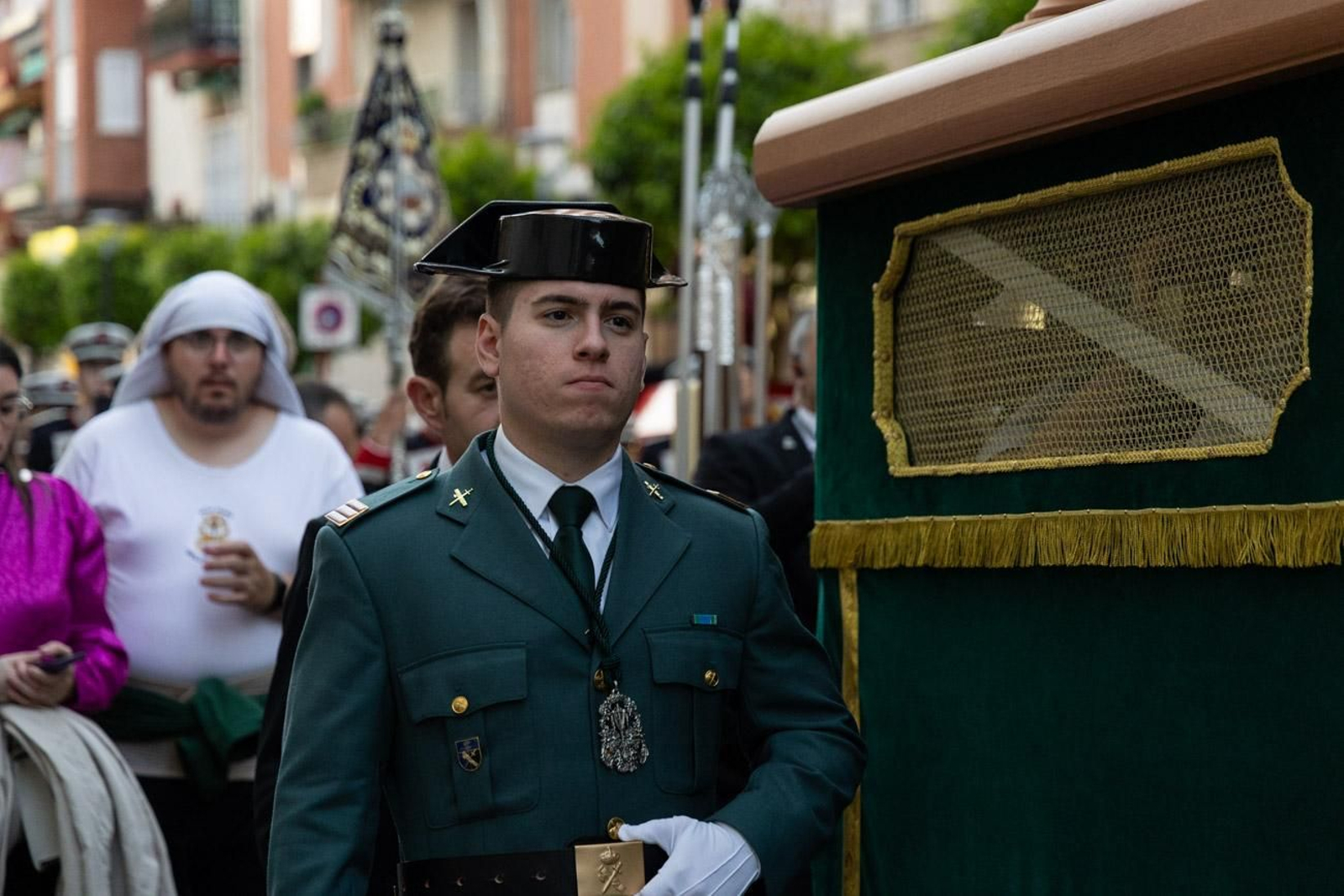 Las cofradías de la Vera Cruz, Expiración y Gran Poder lucen sus cortejos en la calle