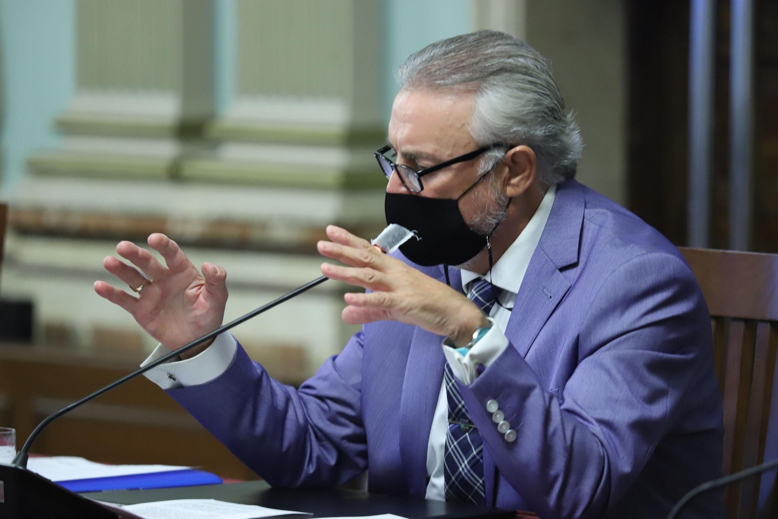 Imágenes del pleno celebrado en el Ayuntamiento de Huelva