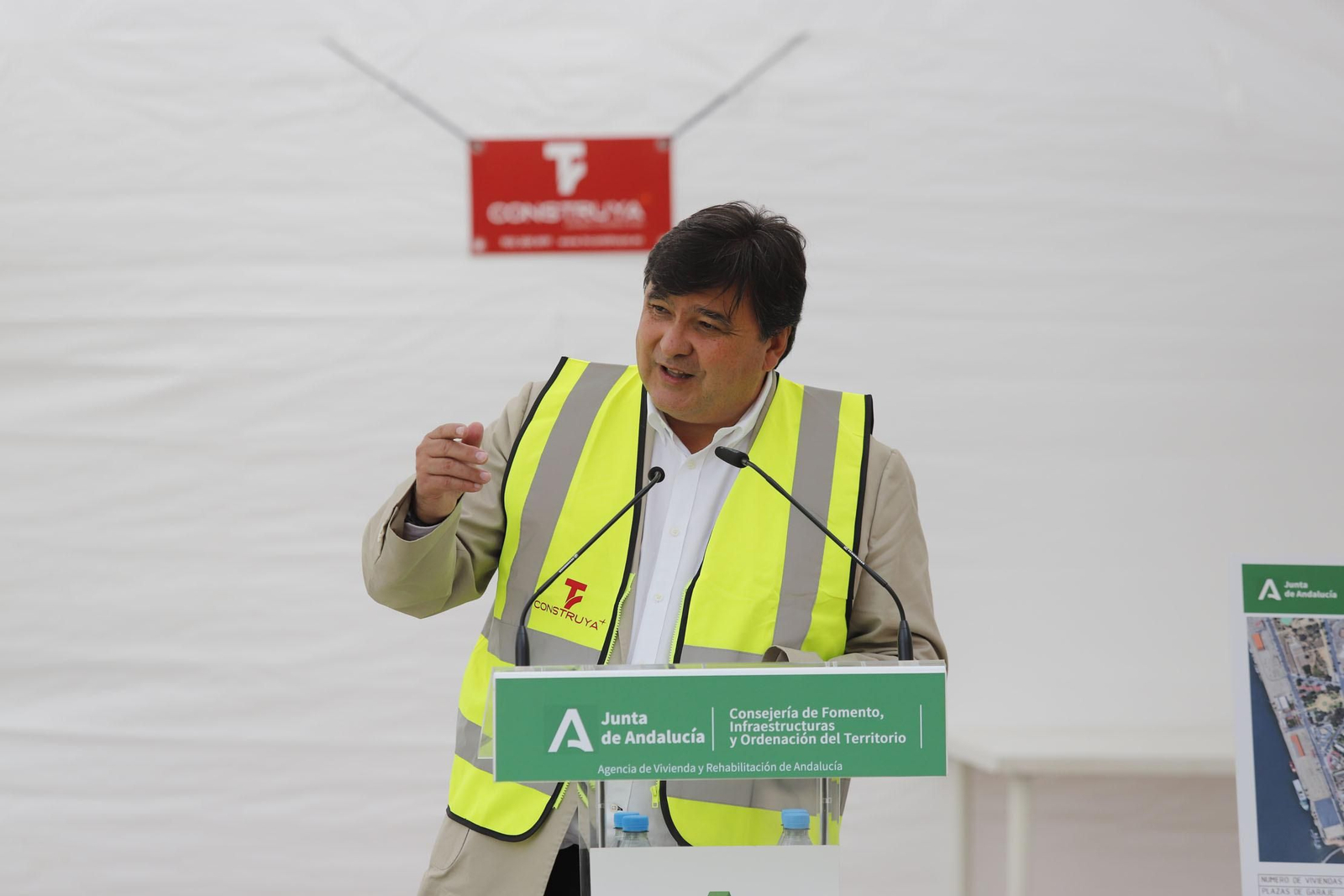 Imágenes del inicio de las obras de construcción de 48 viviendas protegidas en Huelva