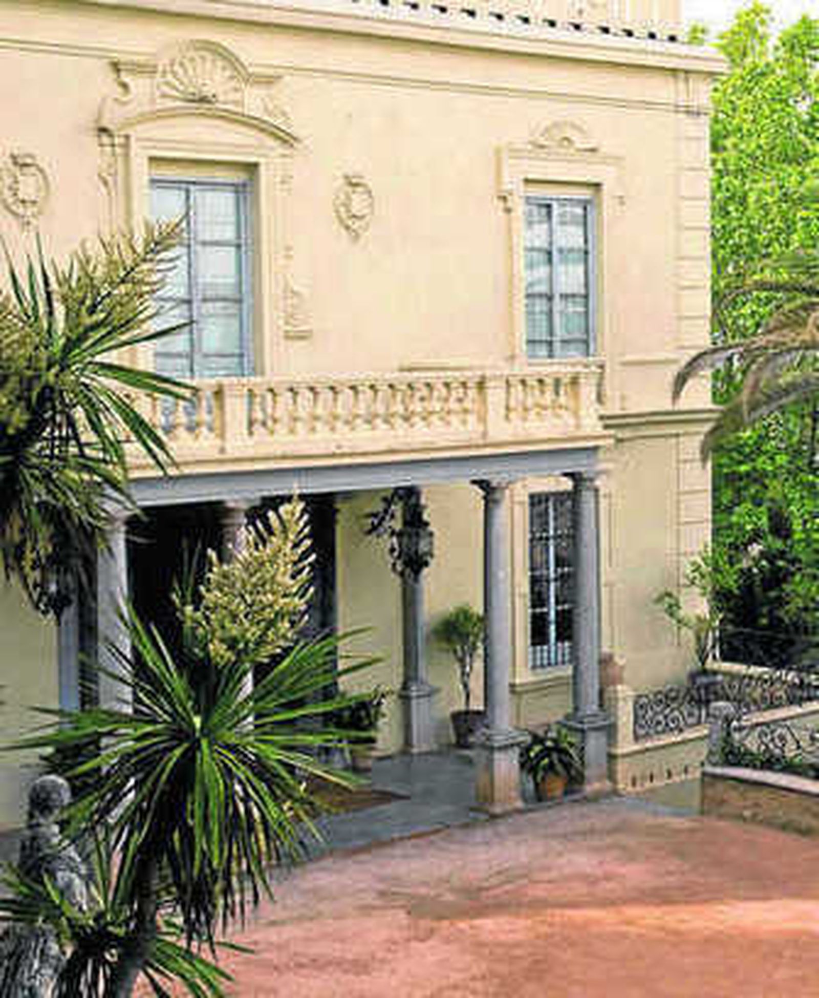 Carmen de los Mártires.