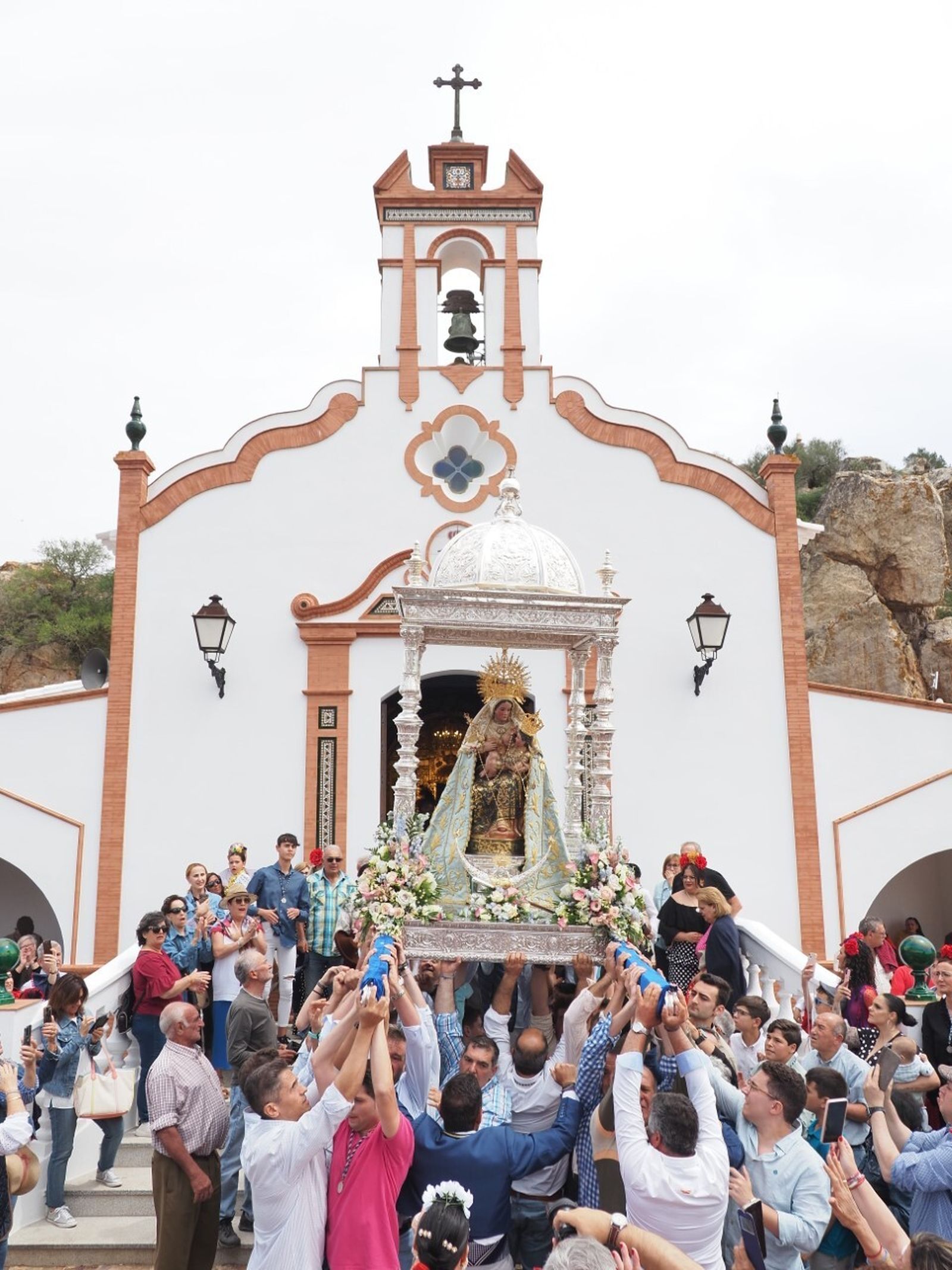 Romería de la Virgen de la Peña 2023 en la Puebla de Guzmán, en imágenes