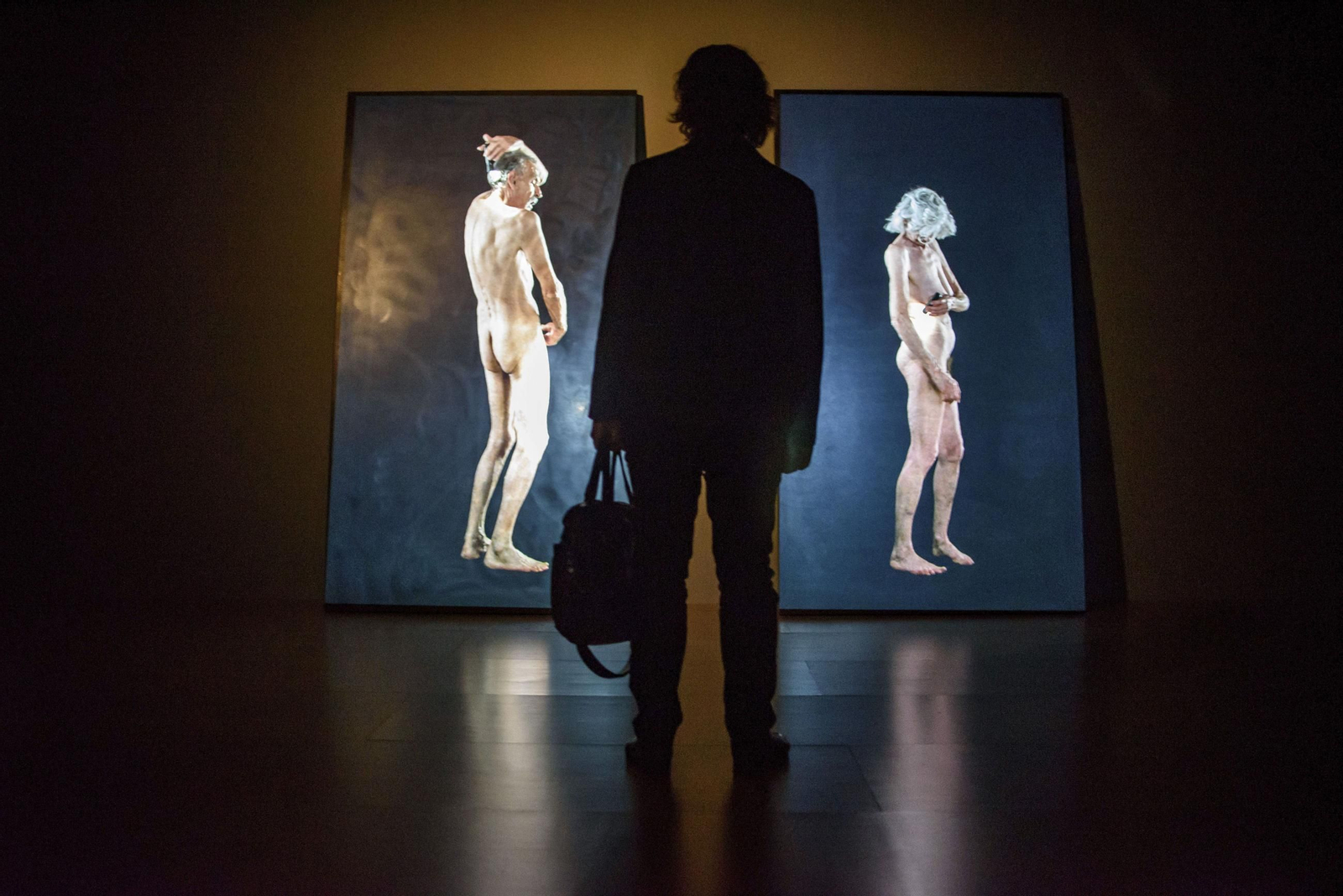 El díptico ‘Man Searching for Immortality / Woman Searching for Eternity’ se pudo ver en  el Guggenheim Bilbao.