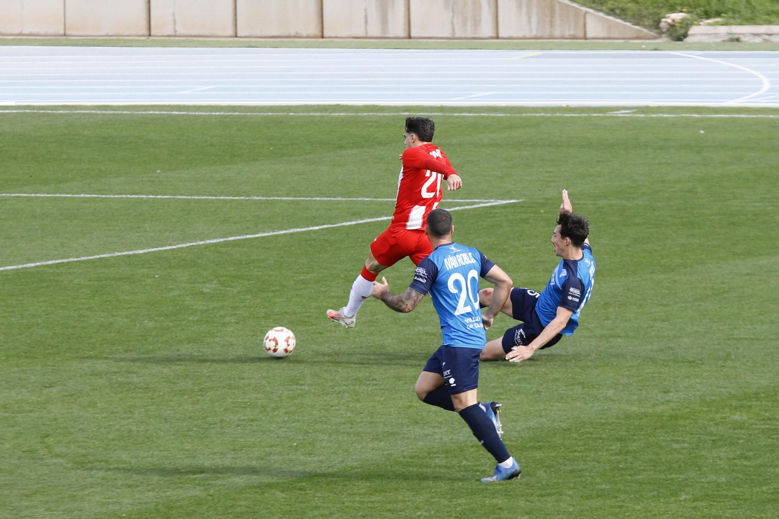 Imágenes del partido entre Almeria B contra Villanovense de segunda RFEF