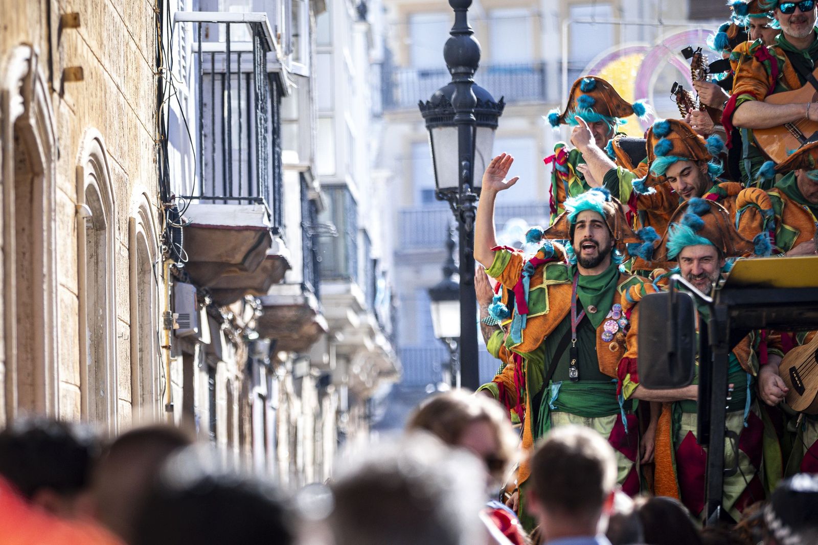 Las imágenes del Domingo de Piñata del Carnaval de Cádiz 2026