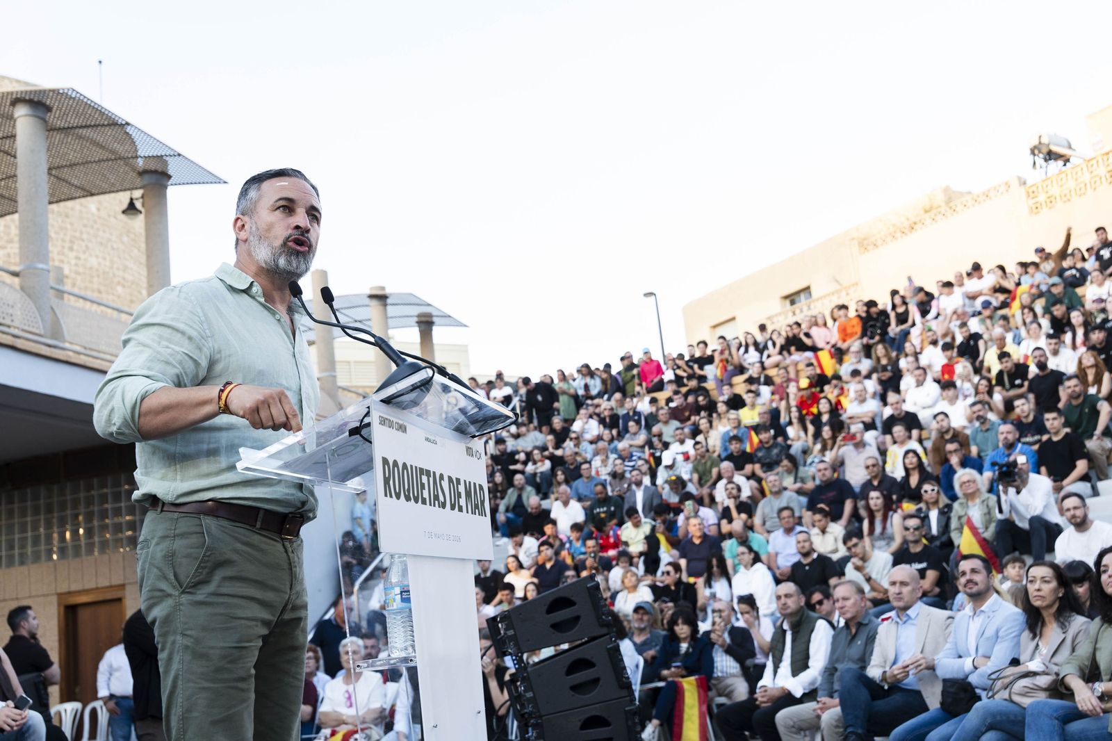 Las imágenes del mitin de Vox con Santiago Abascal y Manuel Gavira en ...