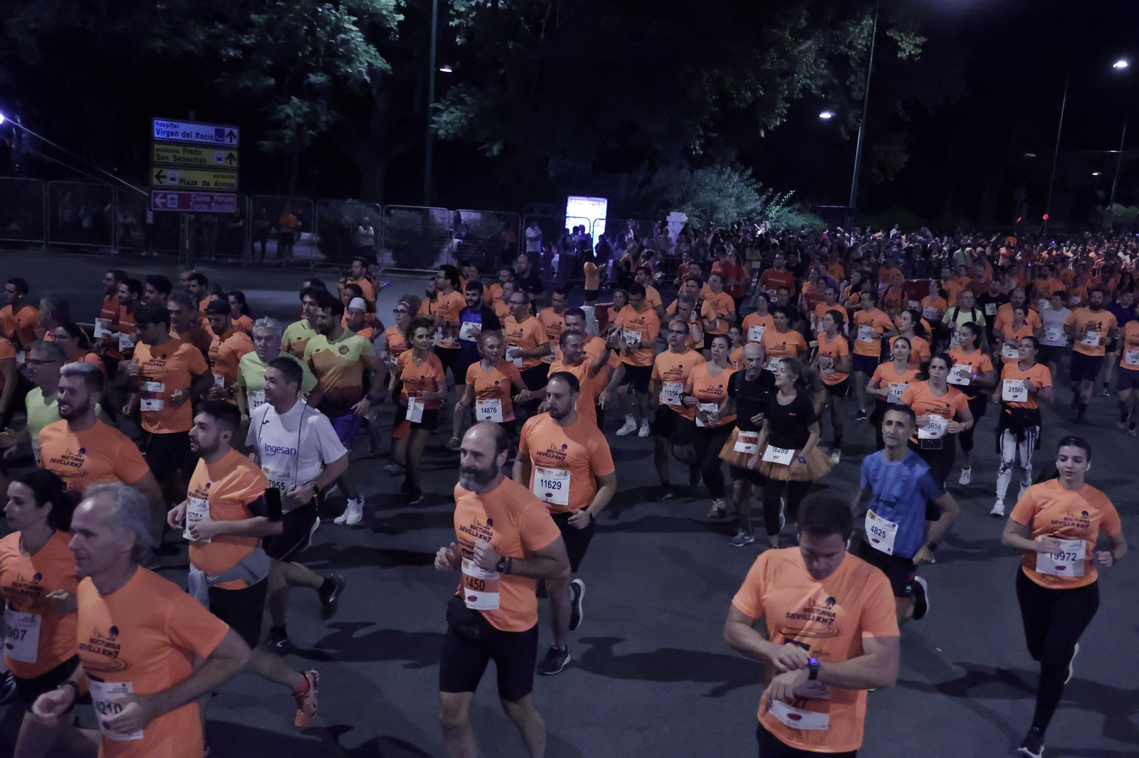 Búscate en la Carrera Nocturna de Sevilla (8)