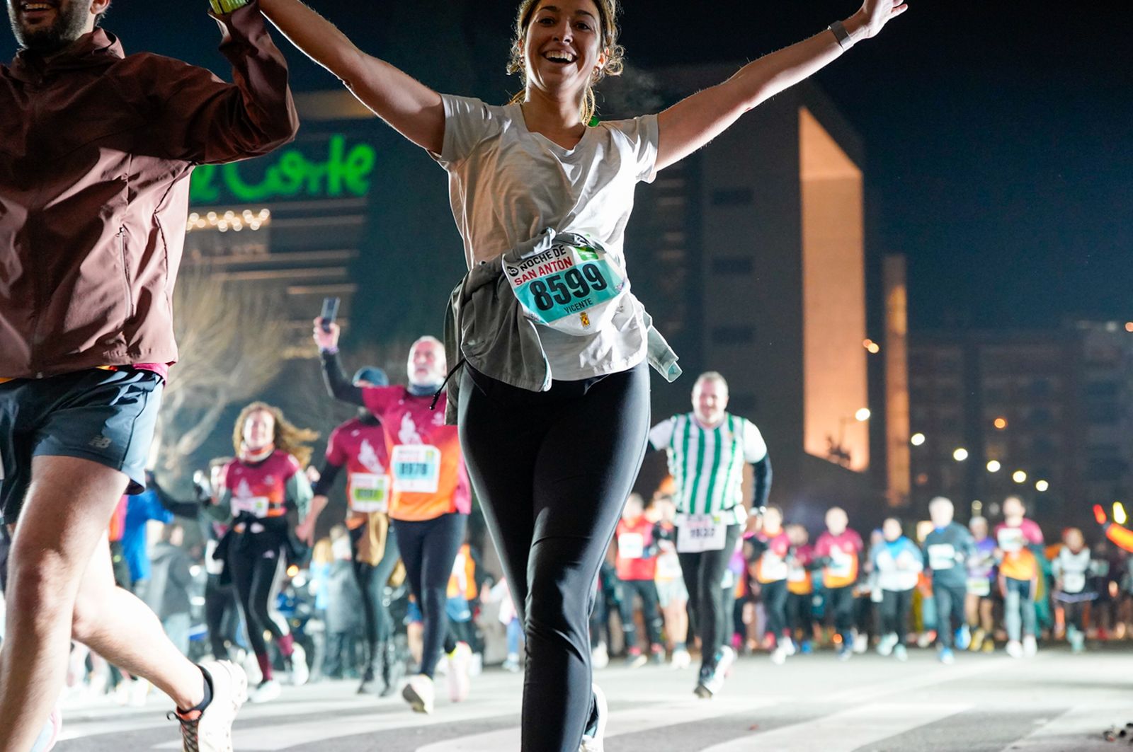 En imágenes: búscate en tu llegada a meta de la Carrera de San Antón 2026 (16)