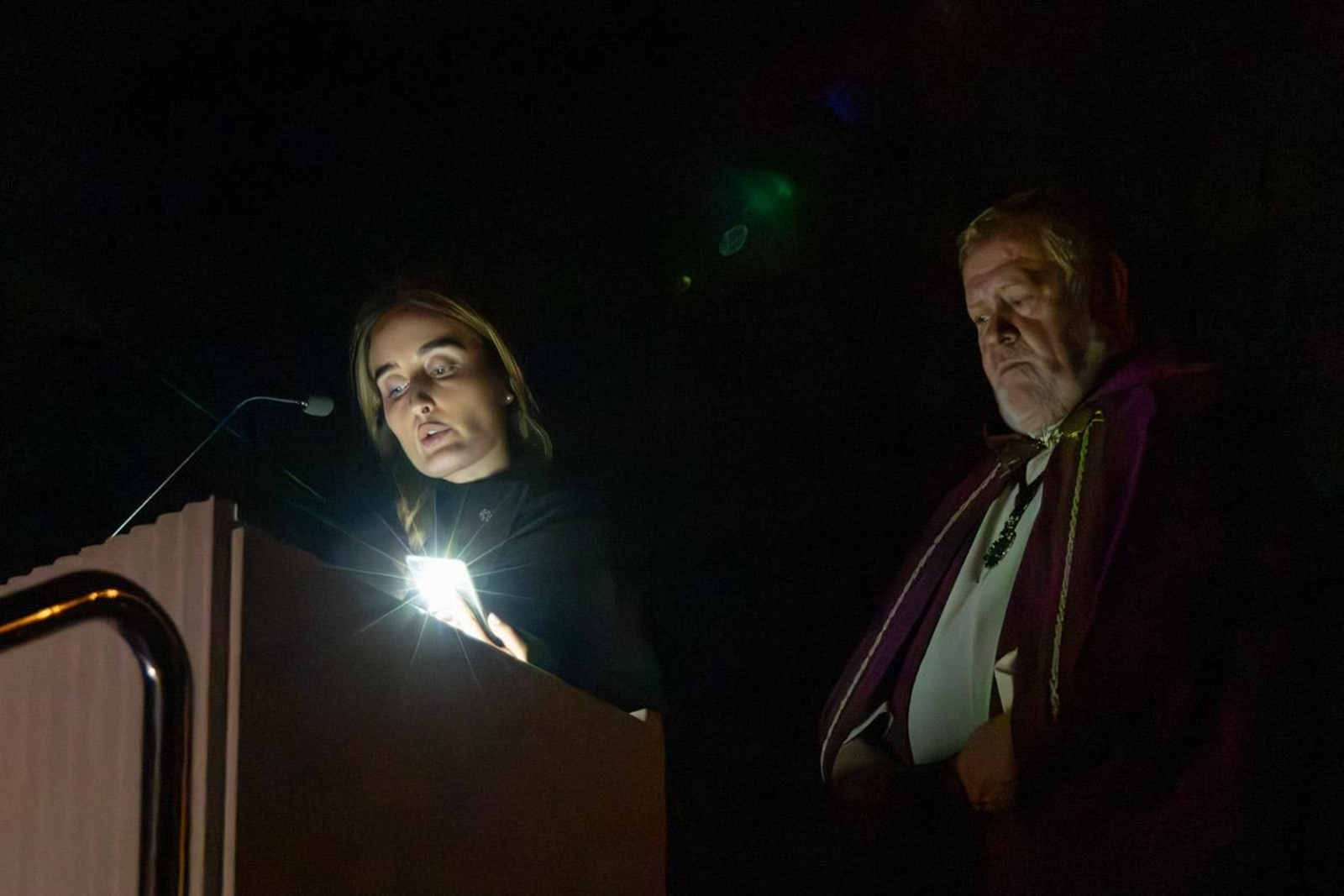 La temida lluvia impide el desarrollo normal de este Martes Santo