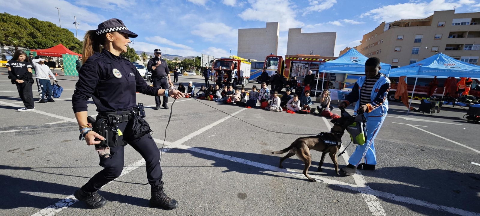 Vícar se convierte en un 'parque temático' de la seguridad para fomentar la prevención