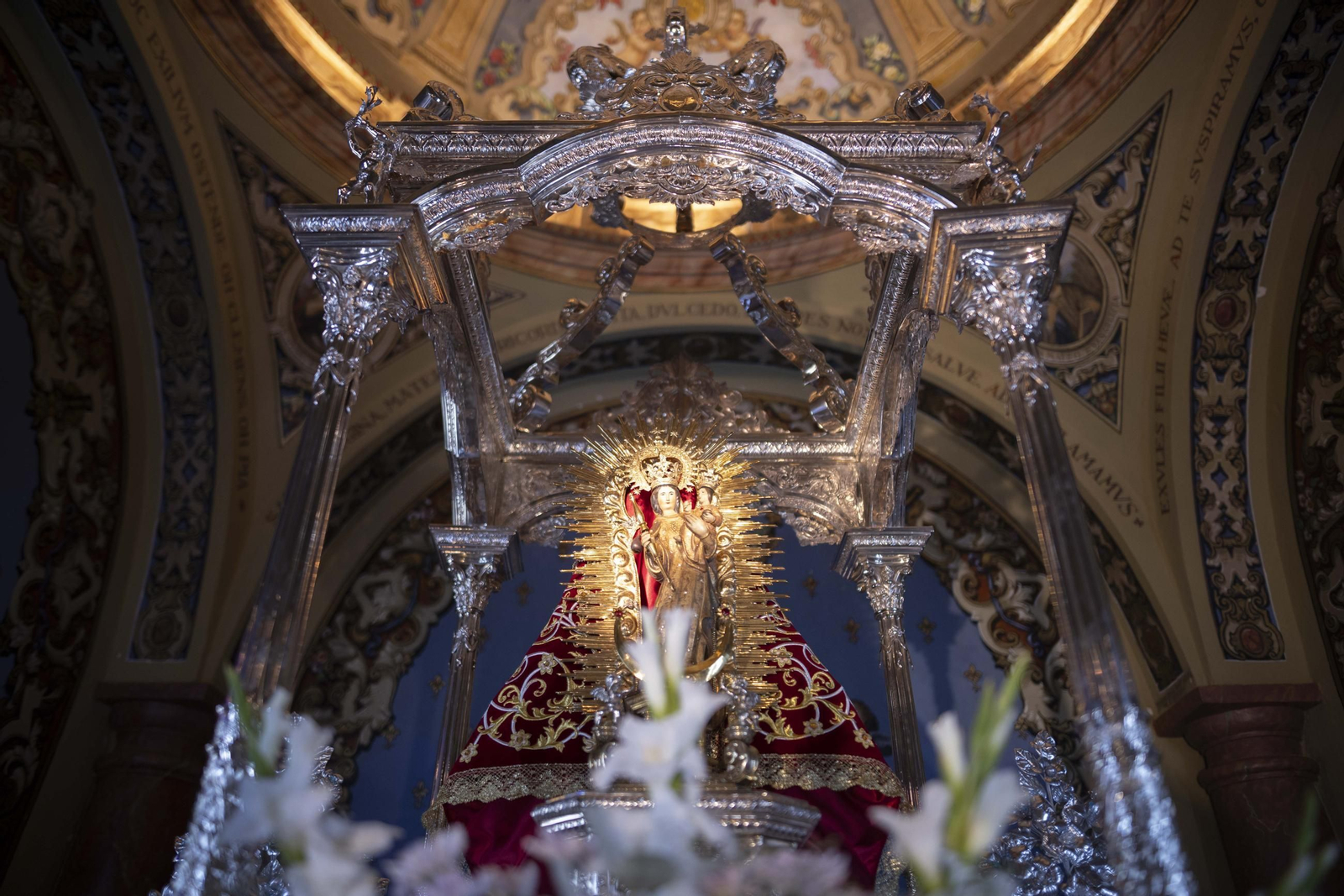 Reina de los Ángeles Coronada