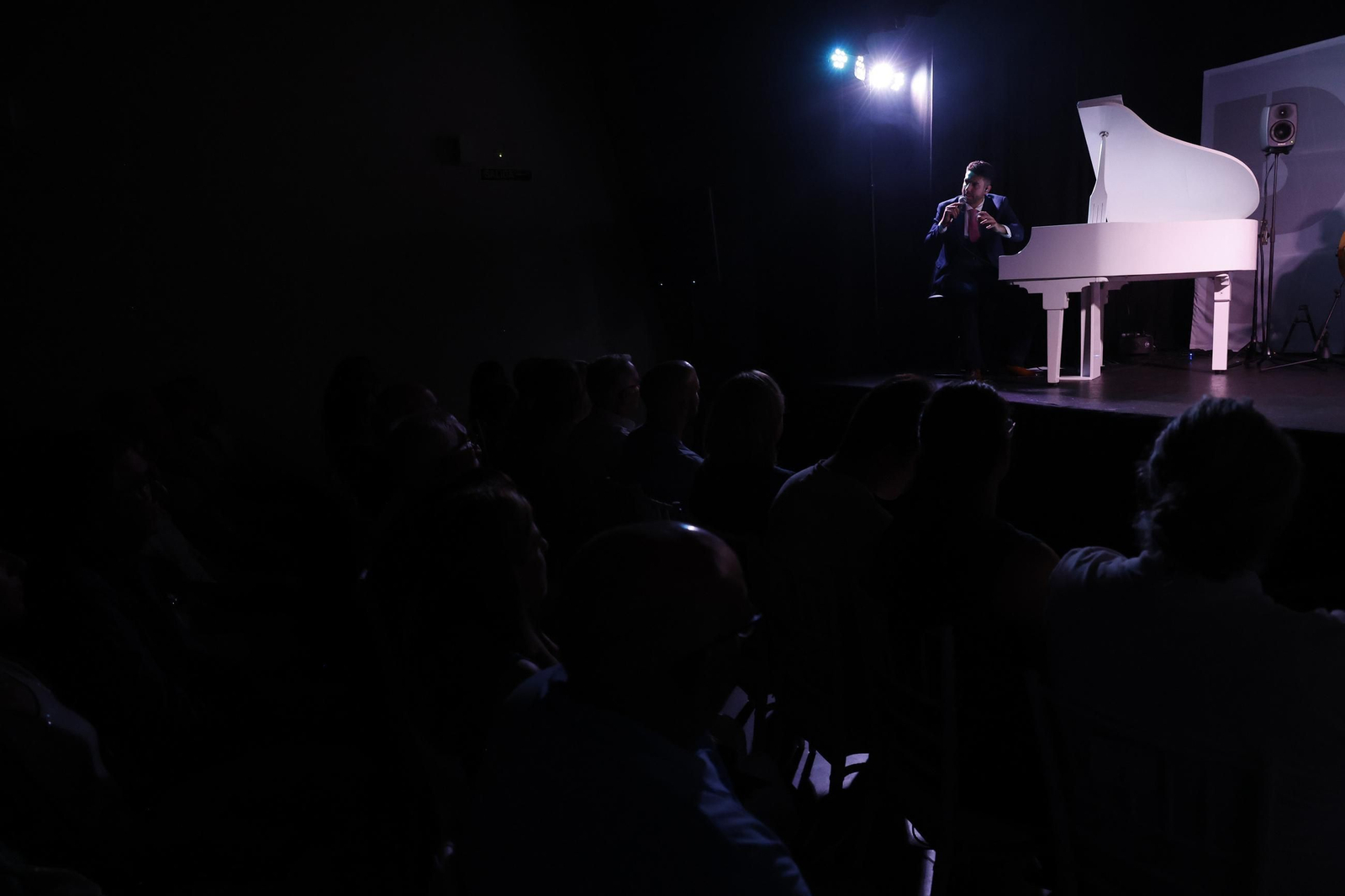 Las fotos del concierto de Diego Valdivia en el Centro Paco de Lucía