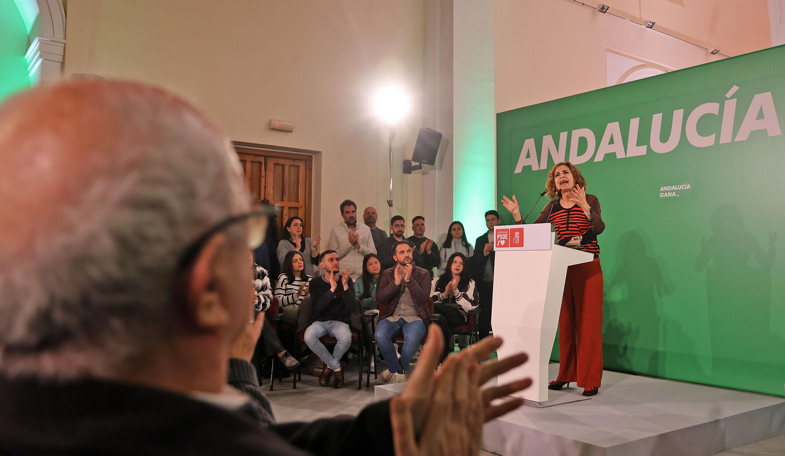 Imágenes del encuentro de María Jesús Montero con la militancia socialista en Gibraleón, Huelva