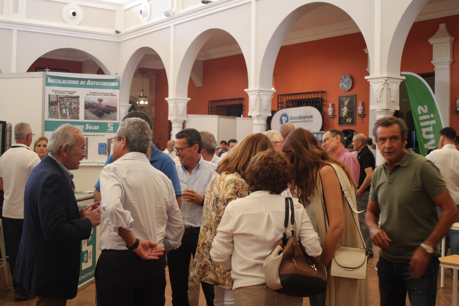 Visitantes de la Feria de la Agricultura de Regadío de Fuente Palmera.