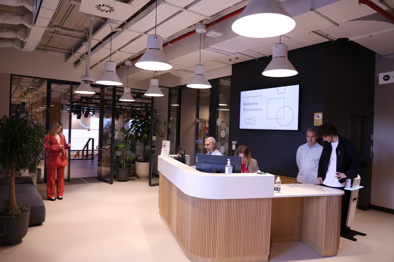 La inauguración del Centro de Ciberseguridad de Google en Málaga, en imágenes