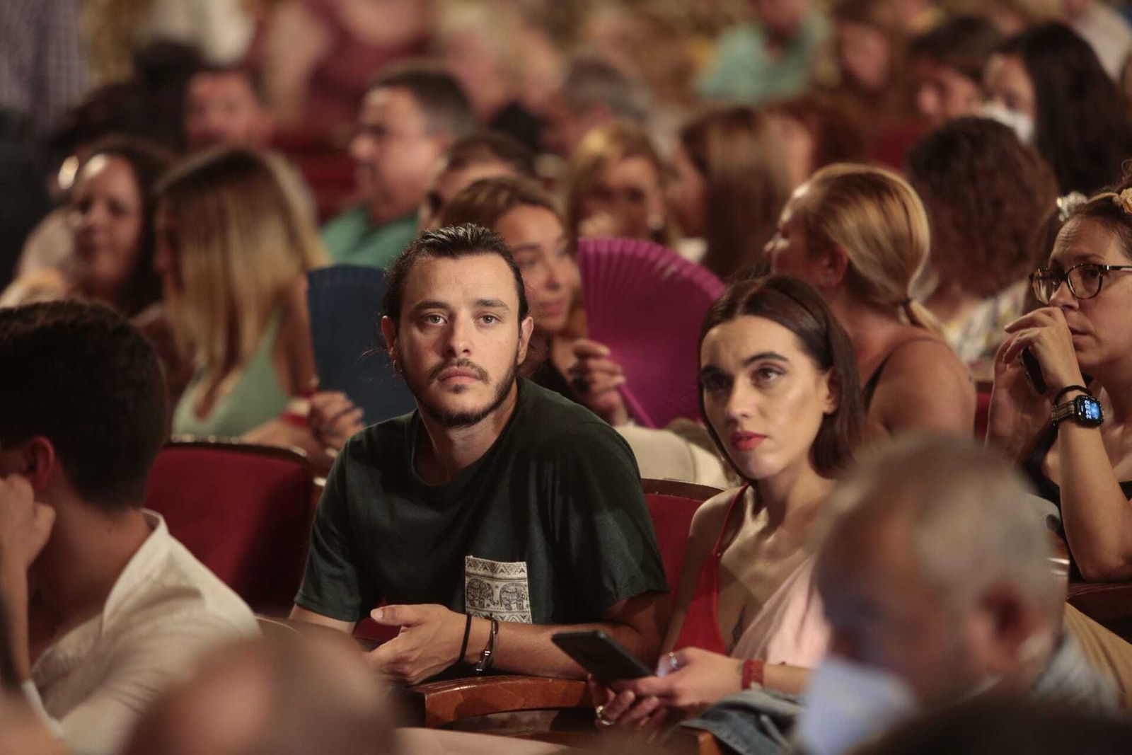 El público del teatro durante la sesión