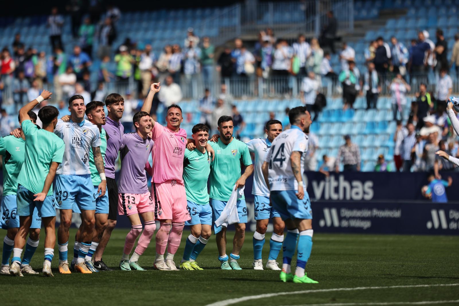 La fiesta final en La Rosaleda, en fotos