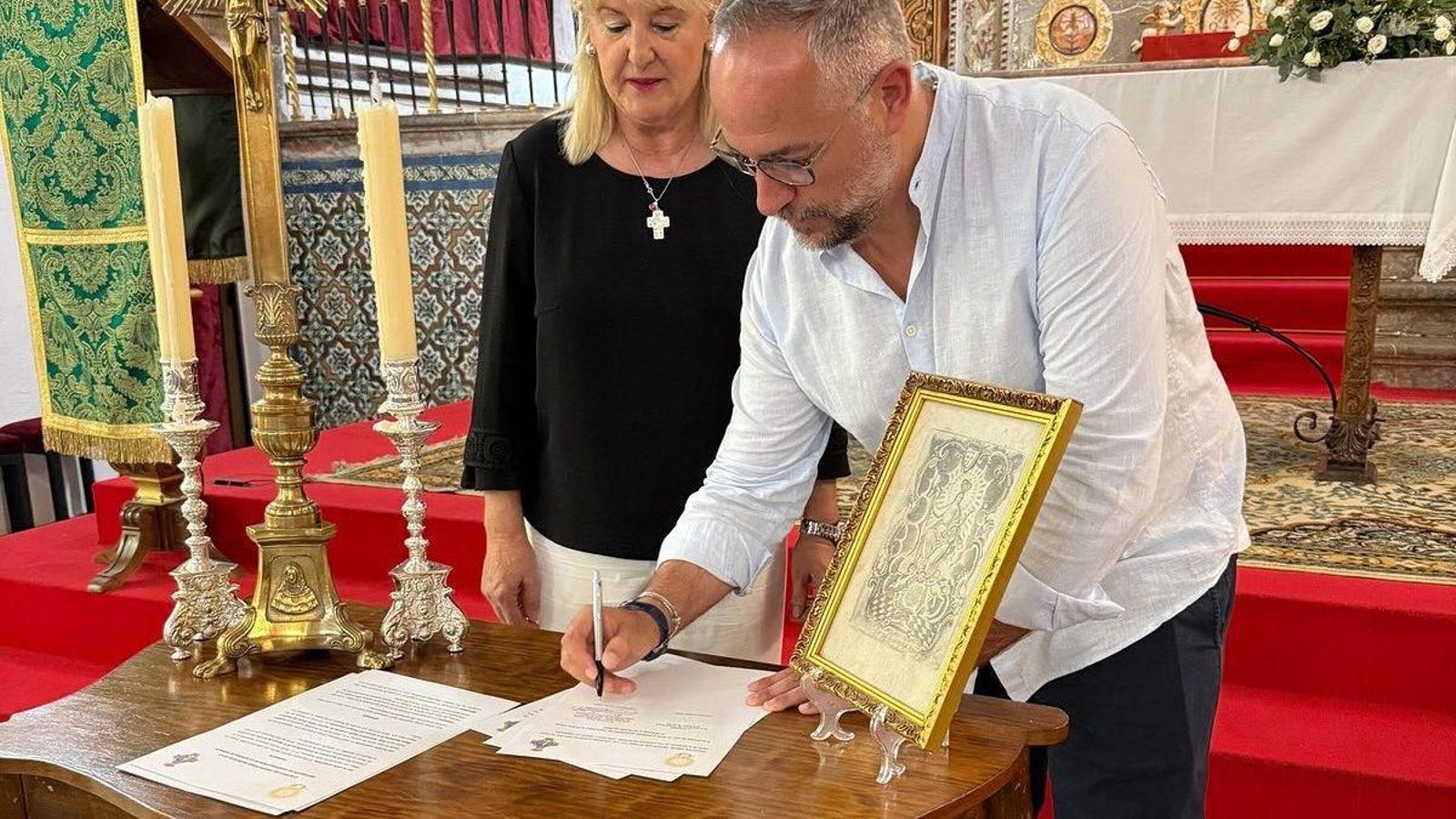 Firma del contrato del nuevo acompañamiento musical, Julio 2025