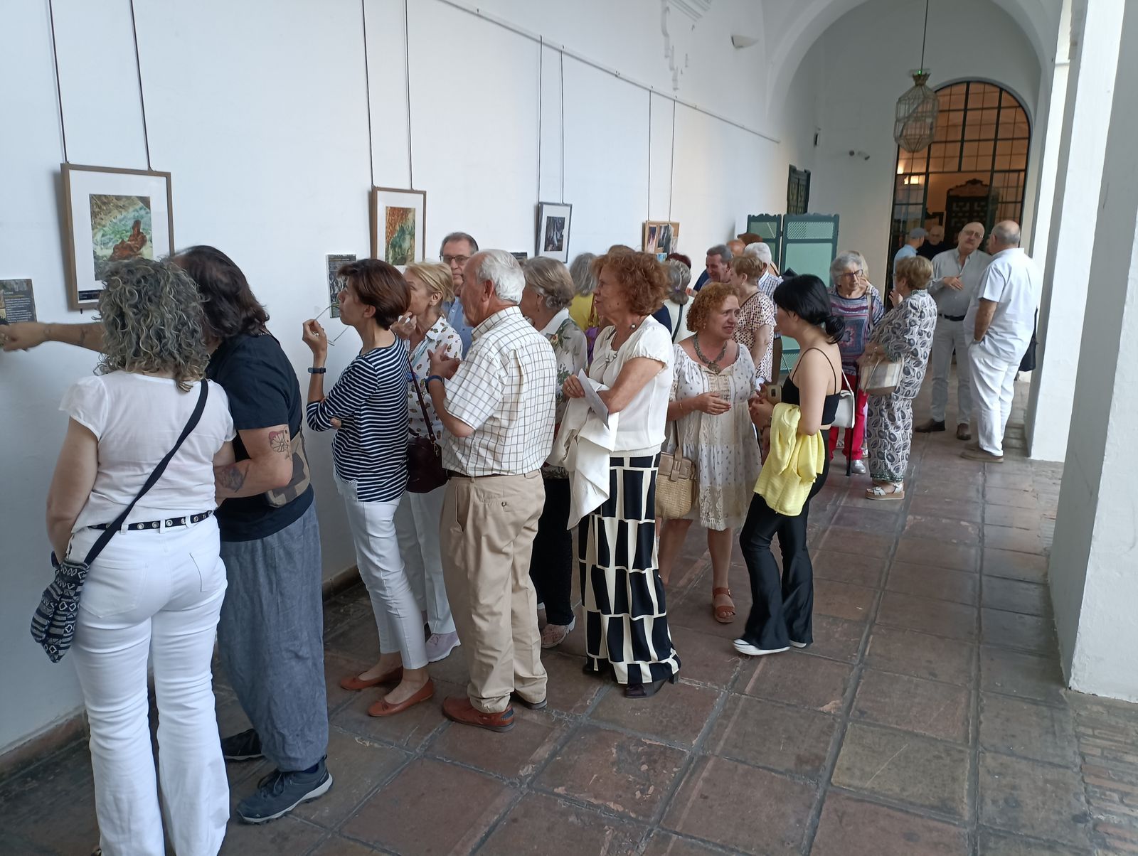 Asistentes a la exposición.