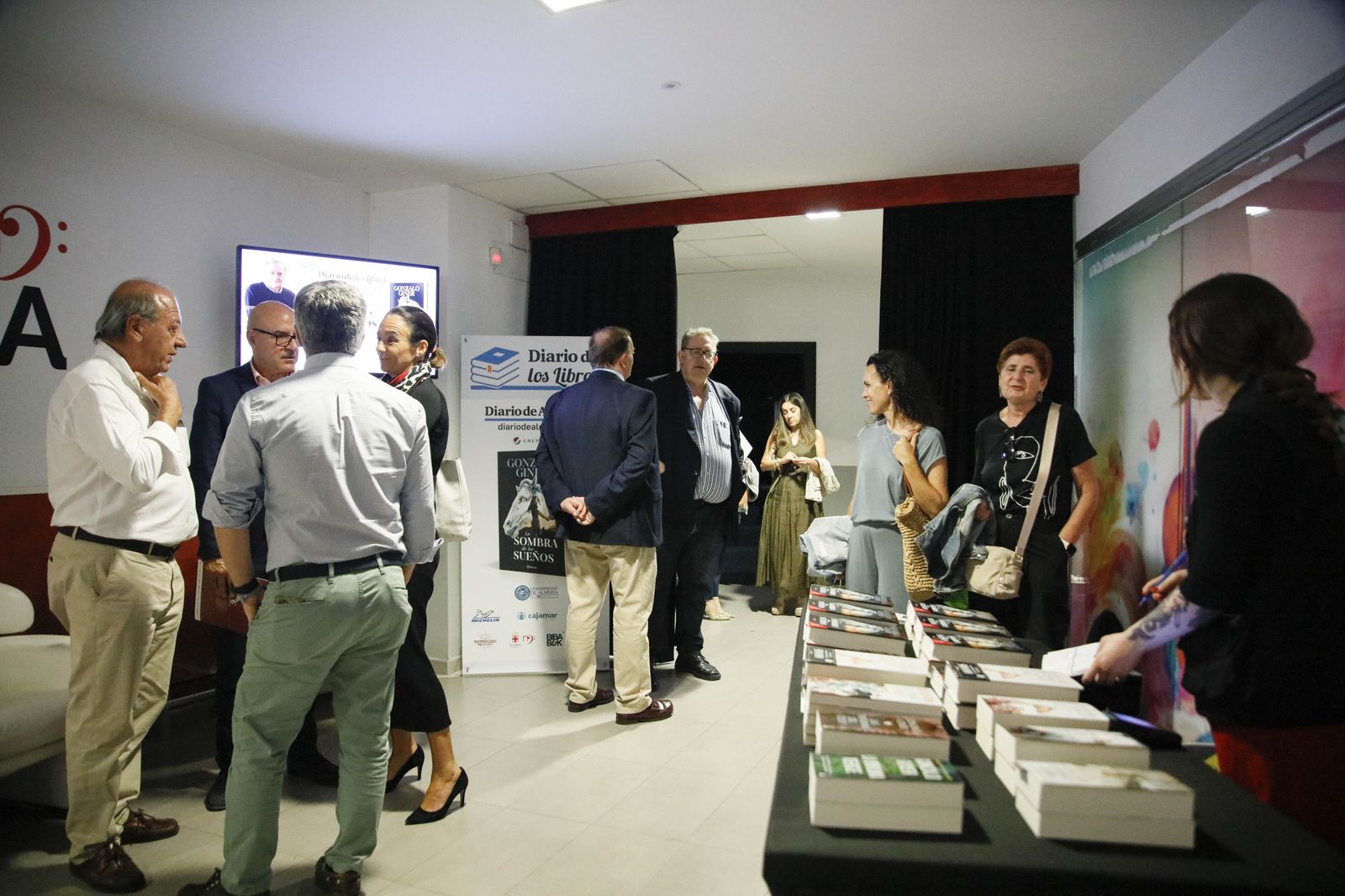 Imágenes del libro "La sombra de los sueños" de Gonzalo Giner