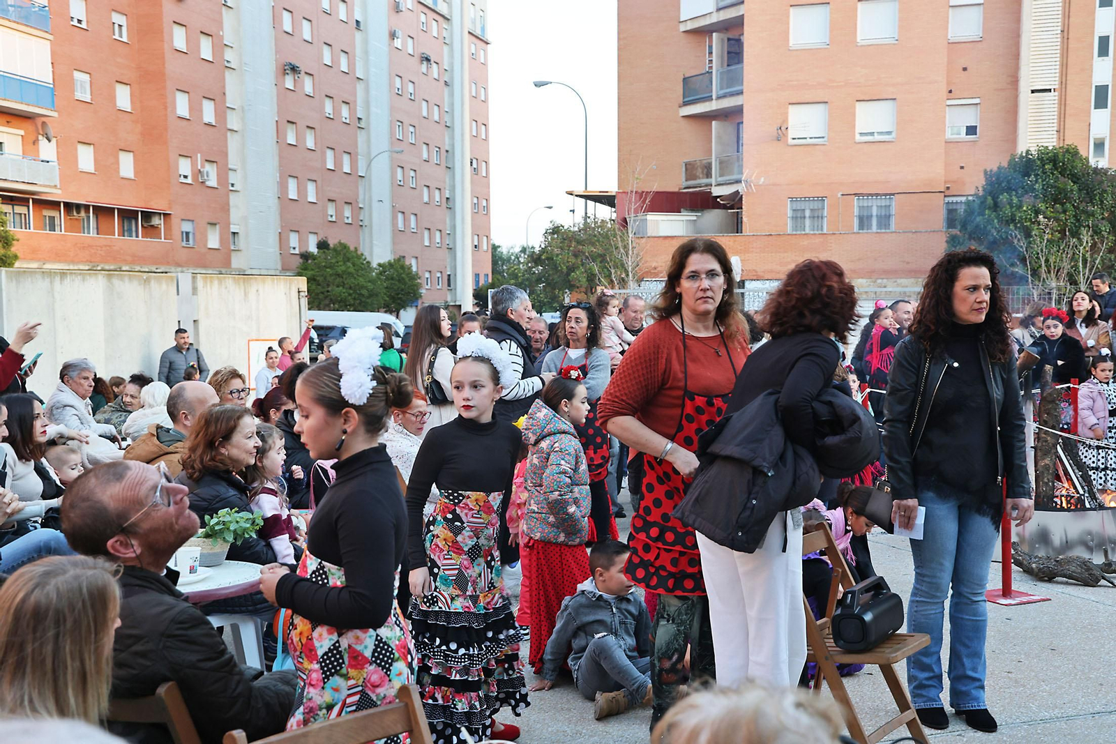 Imágenes del ambiente en la Zambomba Sor Eusebia