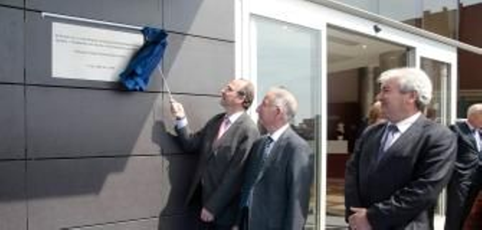 El alcalde inaugura el módulo de especialidades del Hospital Virgen del Mar, que 'mejorará la atención sanitaria a los almerienses'