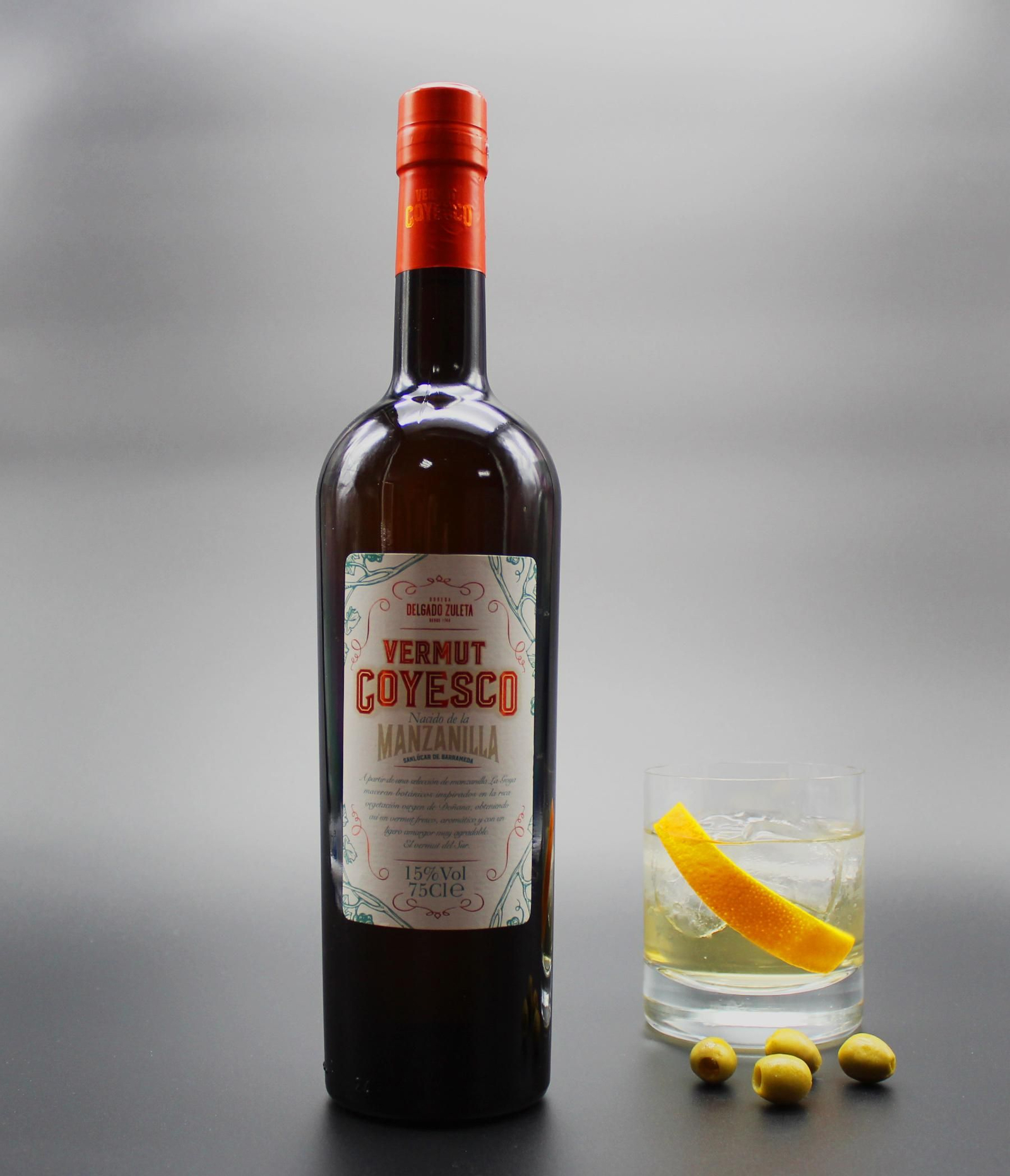 La nueva botella de Vermut Goyesco.