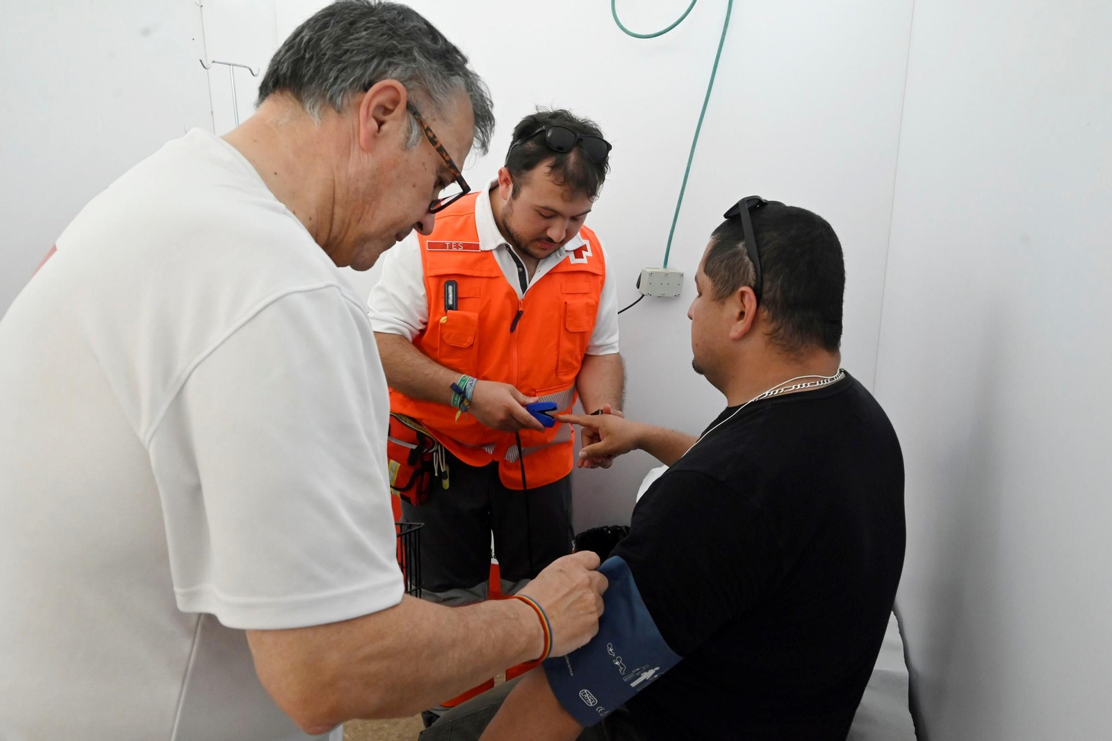 Las imágenes del dispositivo sanitario de Cruz Roja en la Feria de Córdoba Las imágenes del dispositivo sanitario de Cruz Roja en la Feria de Córdoba
