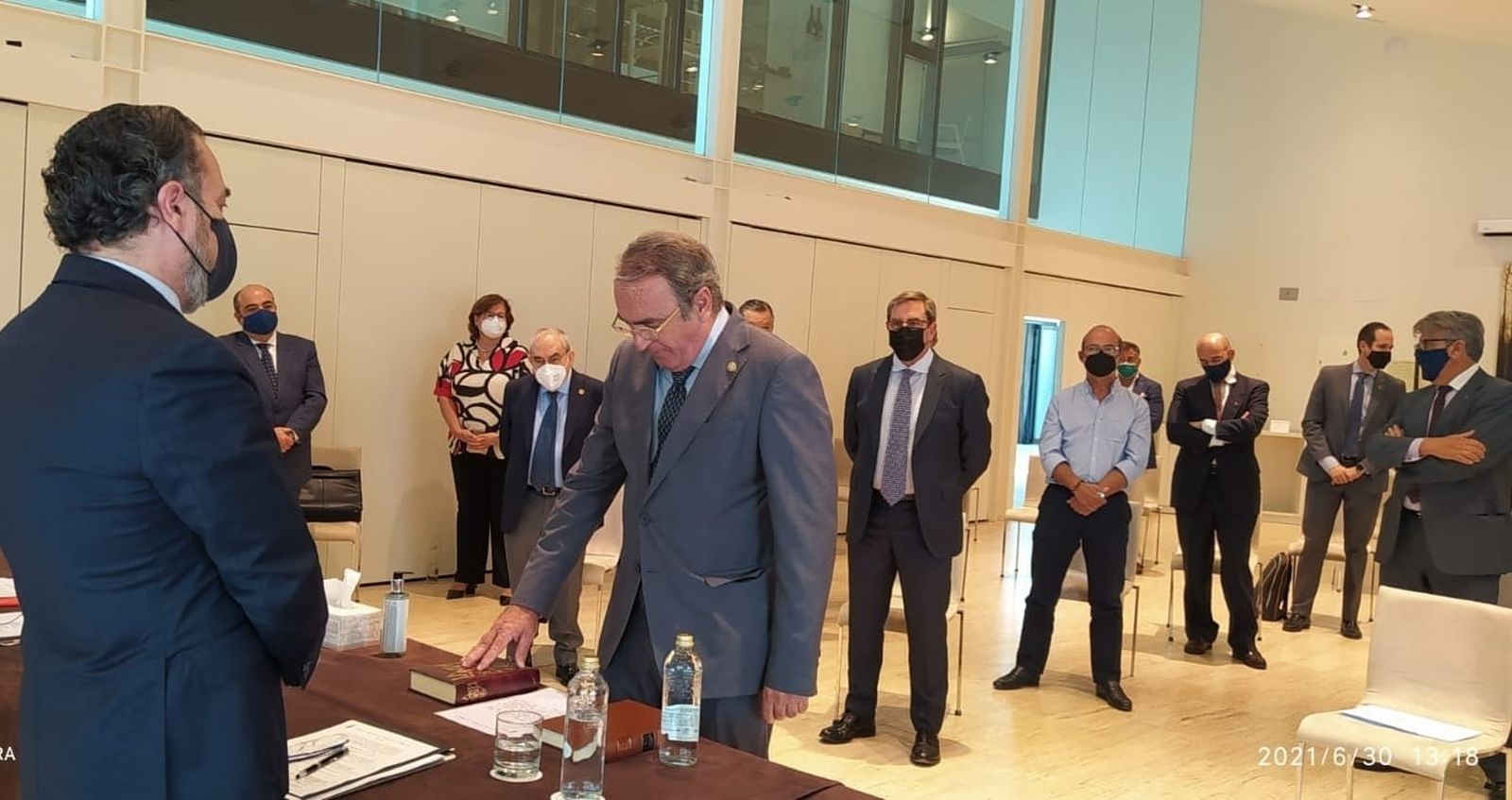 Un momento del juramento de Federico Fernández, presidente del Consejo Andaluz.