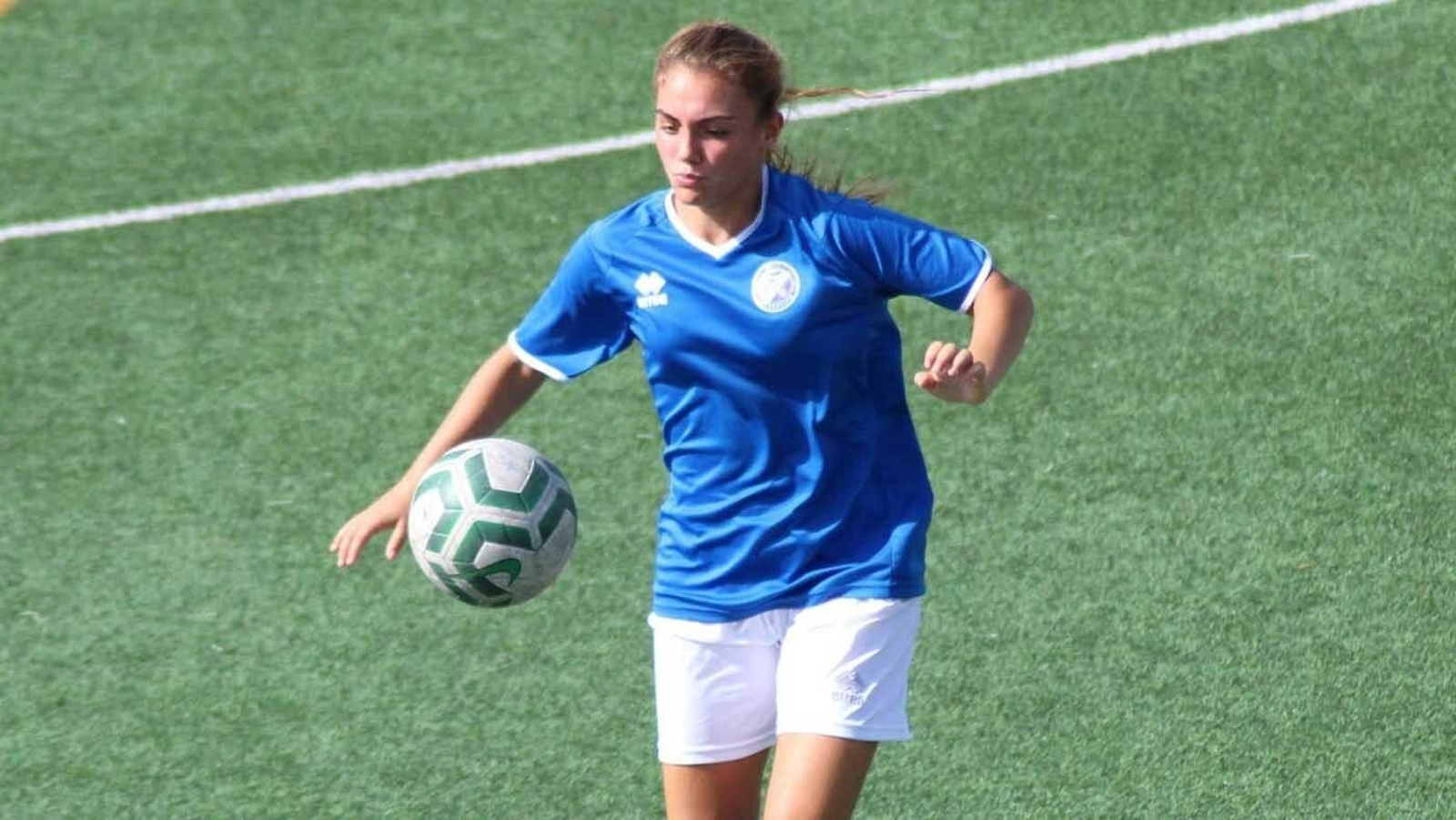 Marina Rivas, futbolista cadete del Xerez DFC.