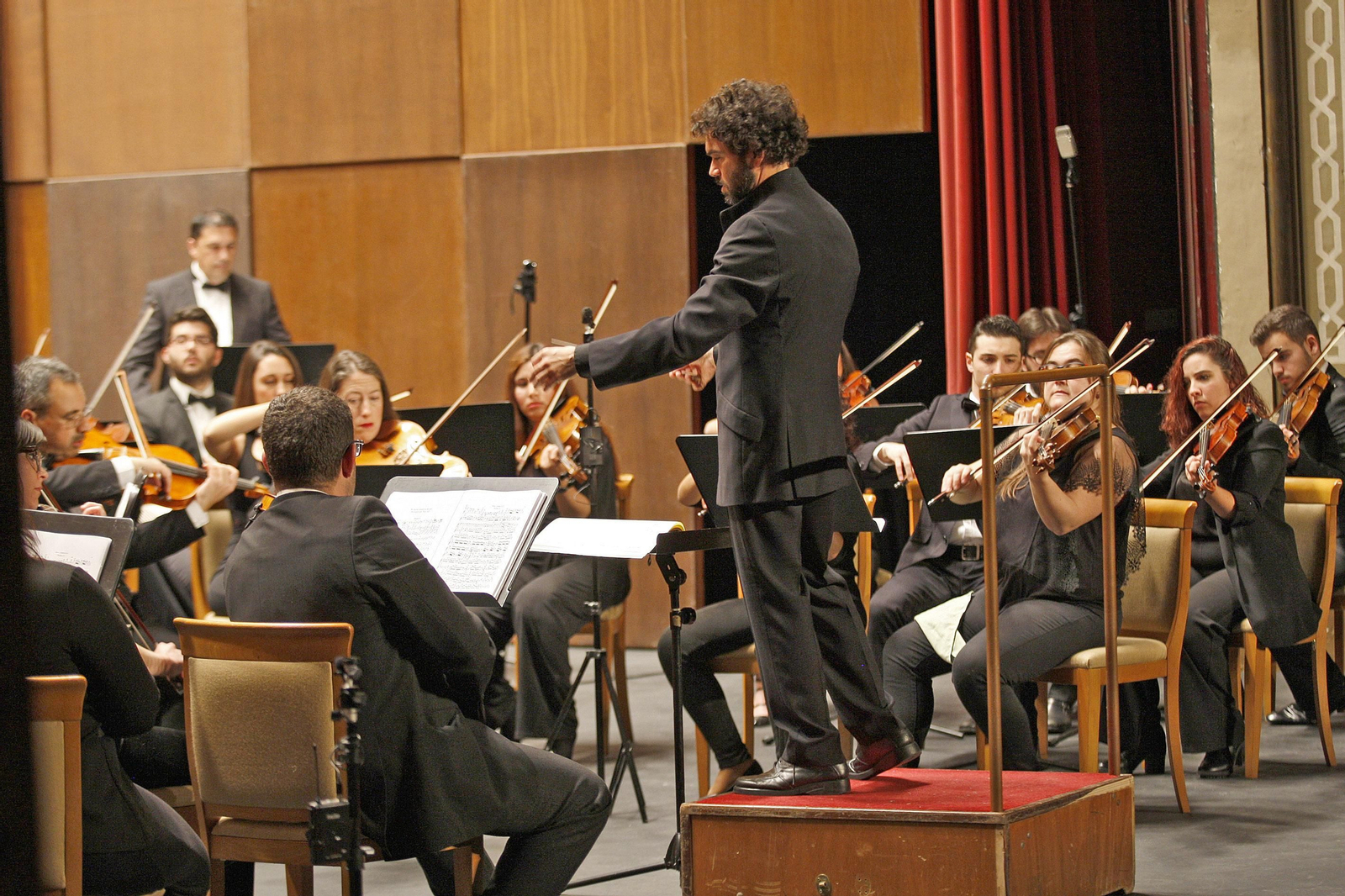 La Coral de la UCA y la Orquesta Beigbeder interpretan a Mozart