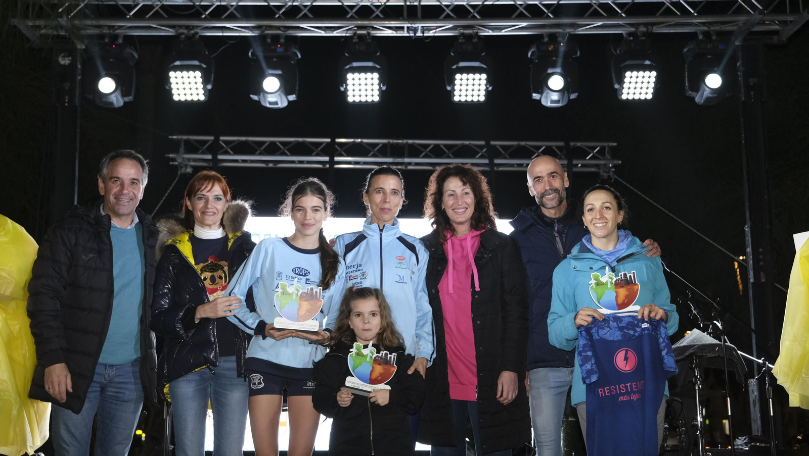 Imágenes de la XIV edición de la San Silvestre de Almería